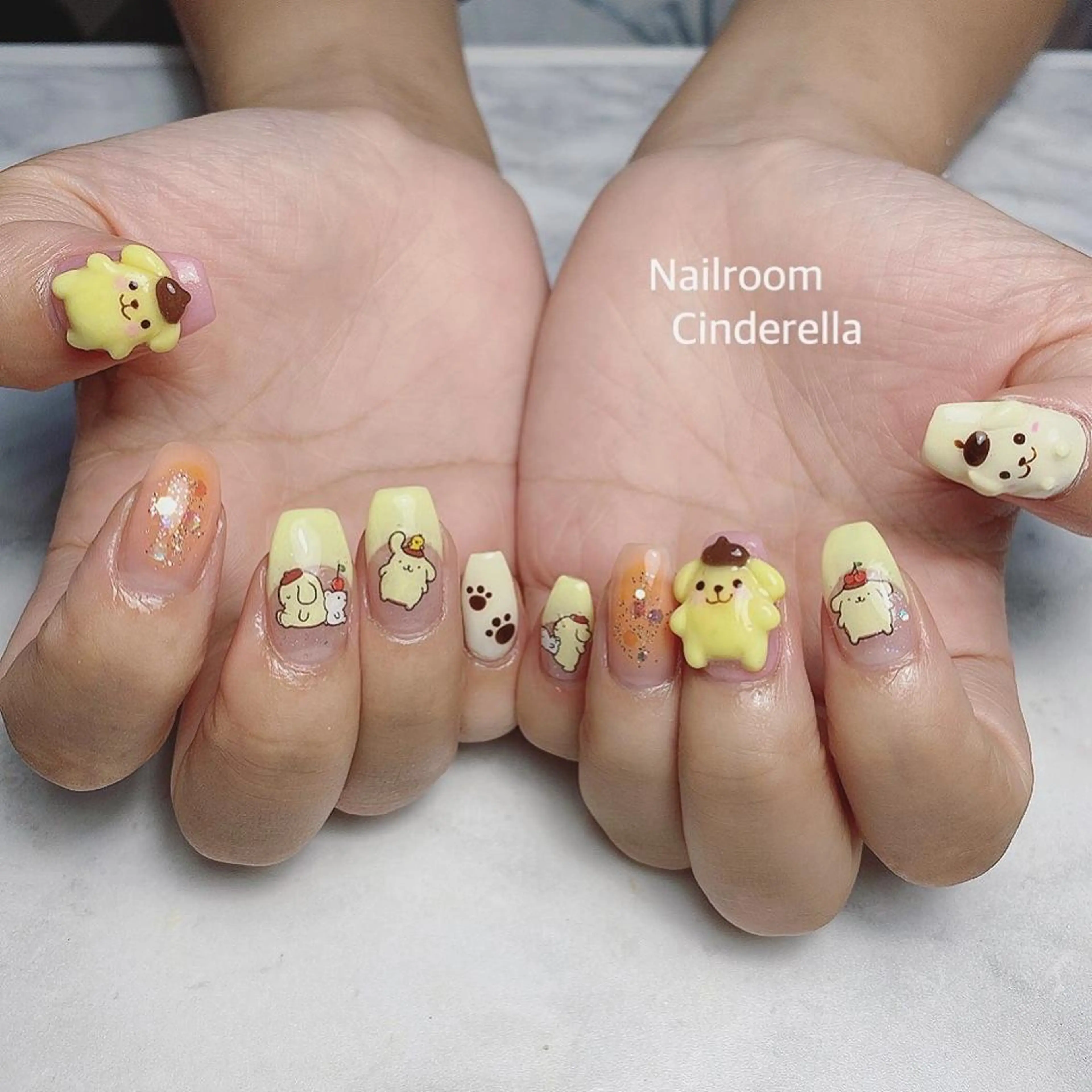 ネイル Nailroom. Cinderellaのネイルデザイン