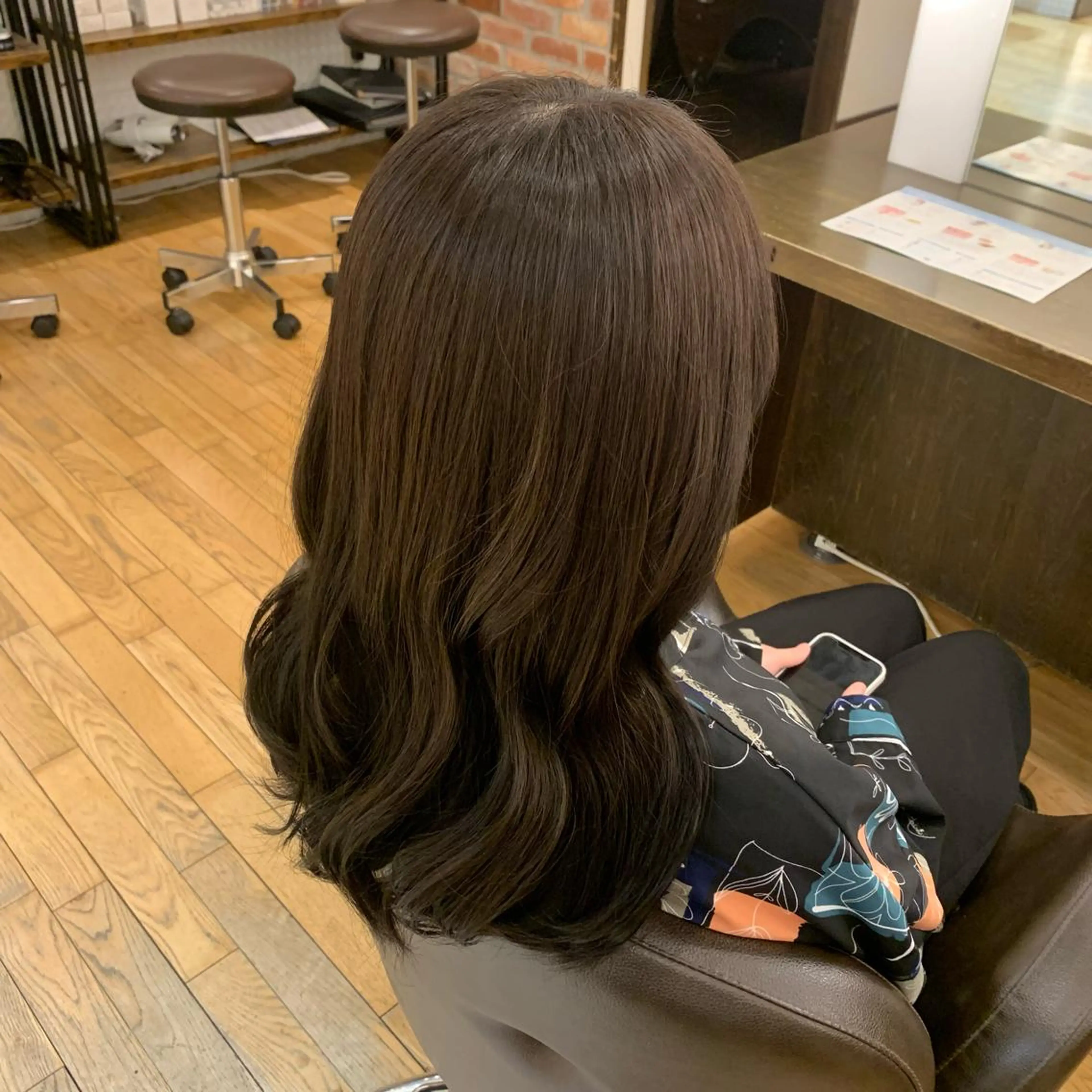 ロング 透明感艶カラー/ 岡田澪香のヘアスタイル