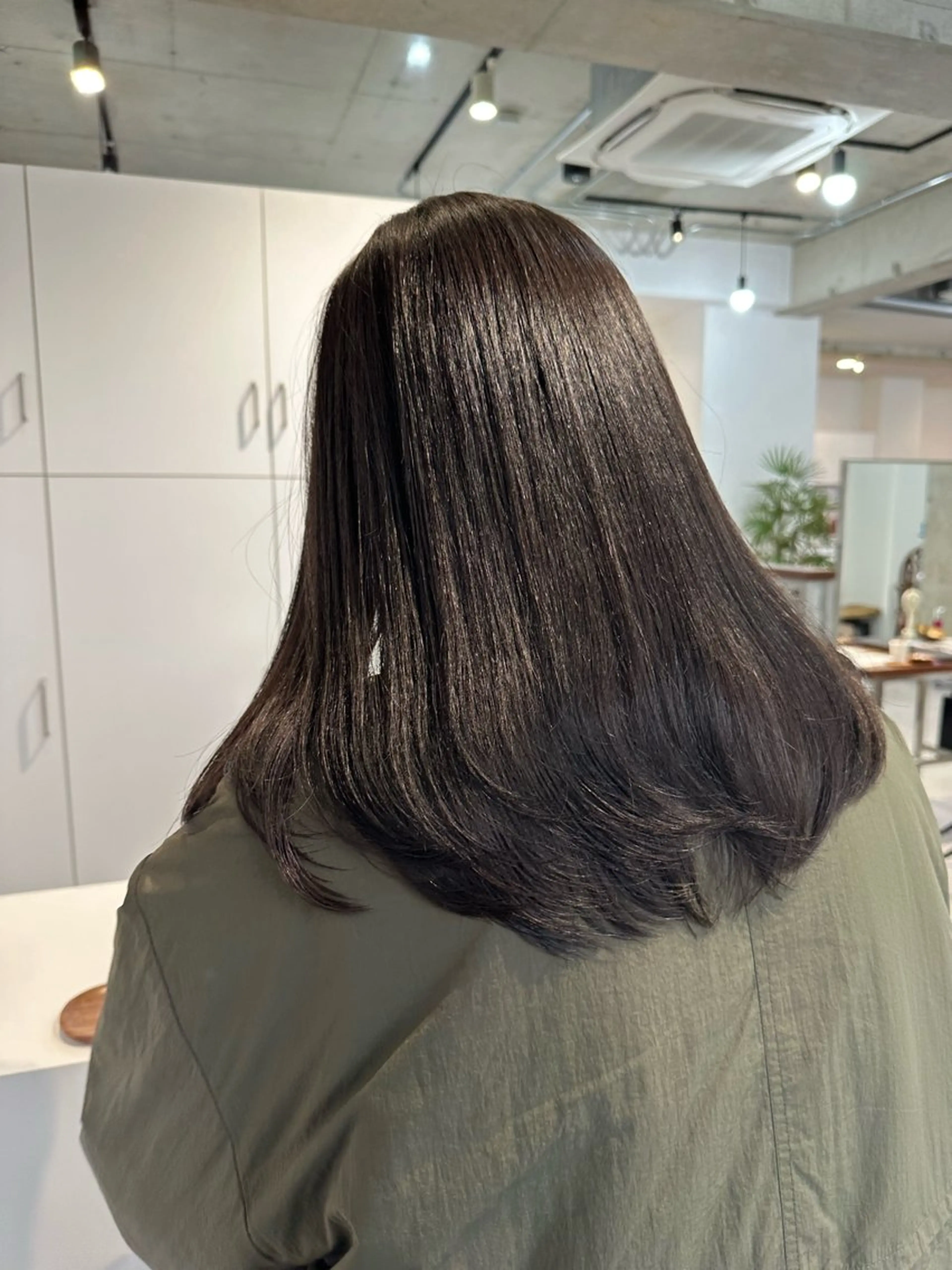 セミロング カット ヘアカラー カイリ /レイヤーカットのヘアスタイル