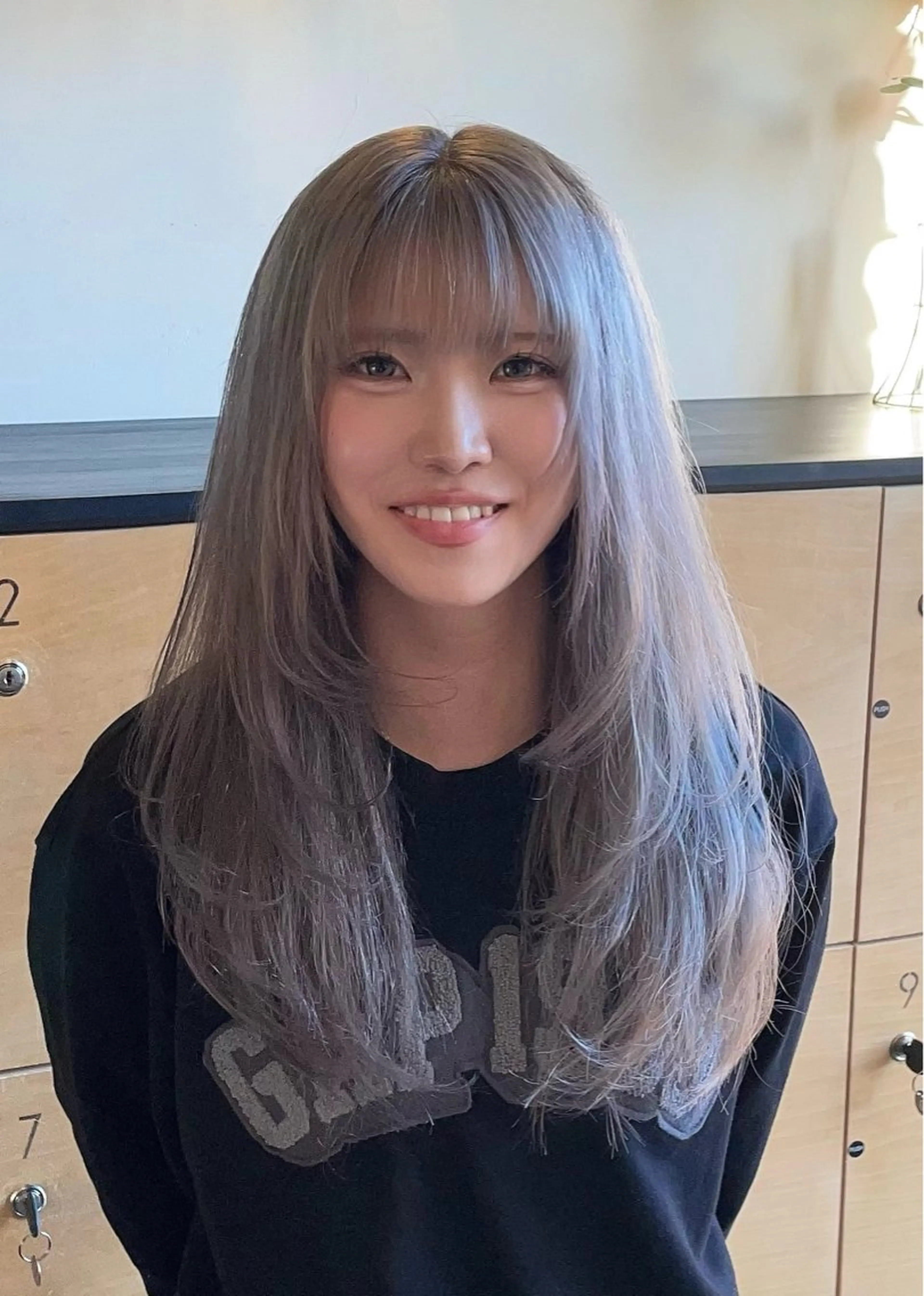 ロング カラー グレージュ レイヤーカット モテるブラウンカラー の達人Tomoyaのヘアスタイル