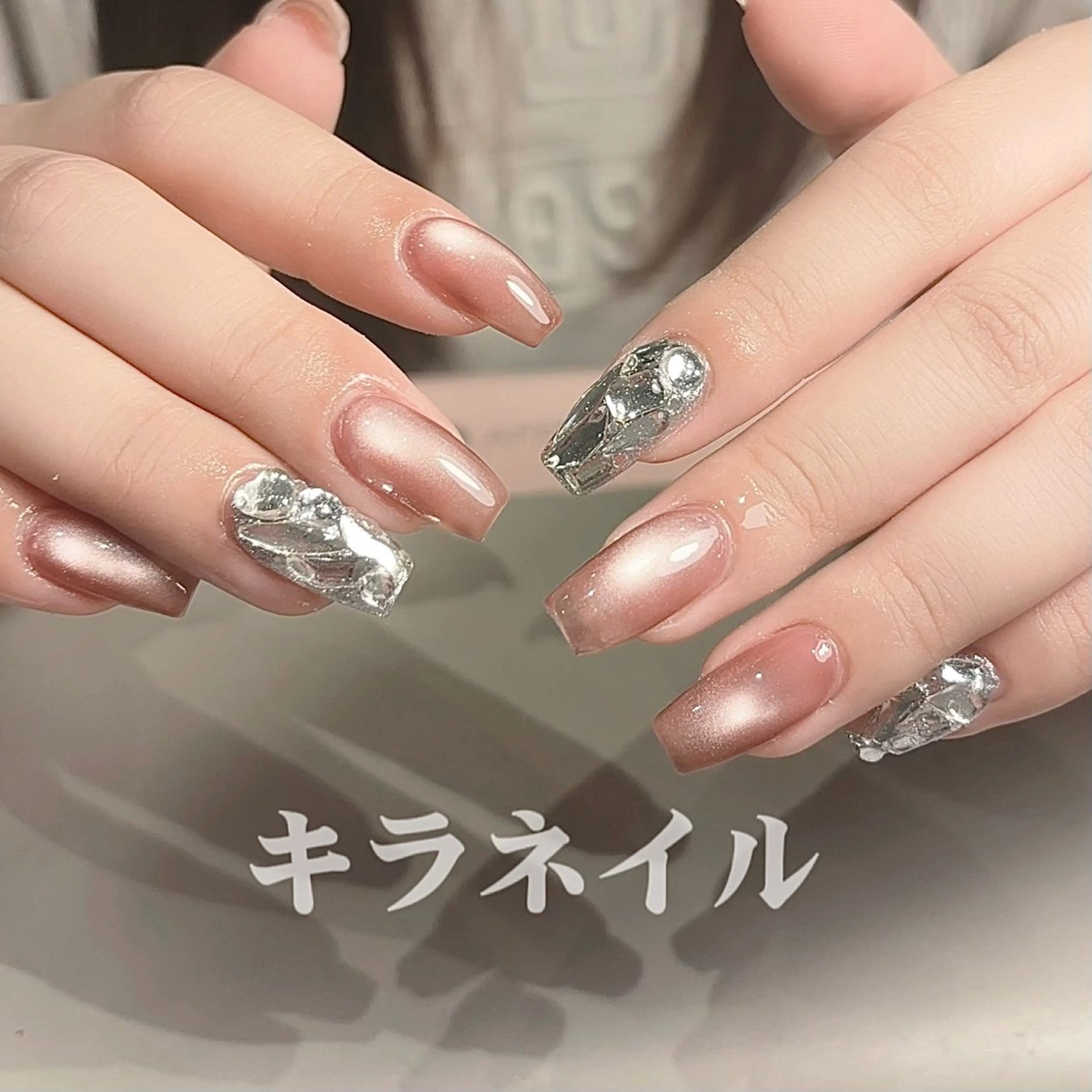 ネイル ハンドネイル 🎀kira 長さだし💗モチ最高のネイルデザイン