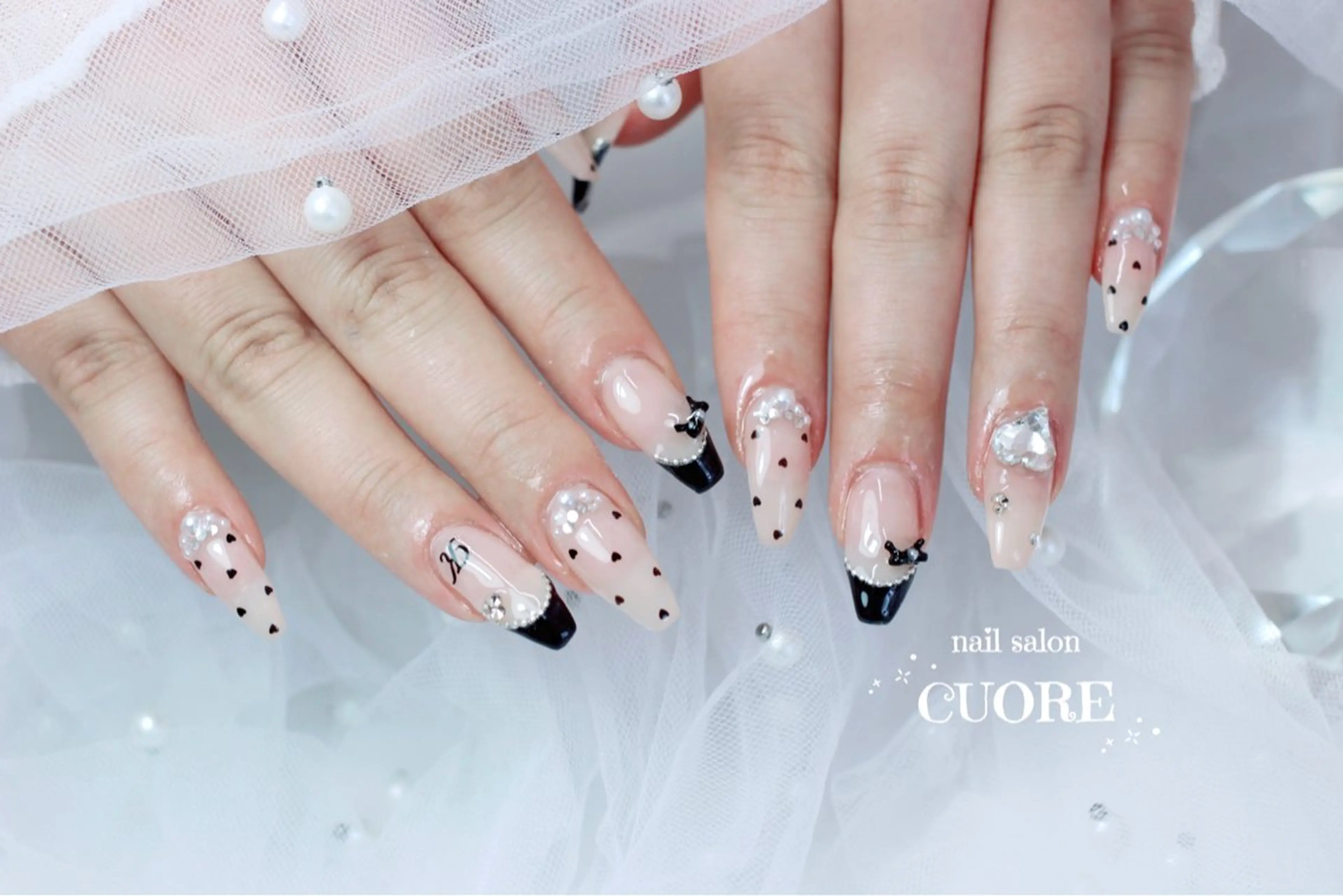ネイル ドット フレンチネイル 持ち込み ハンドネイル nail salon CUOREのネイルデザイン