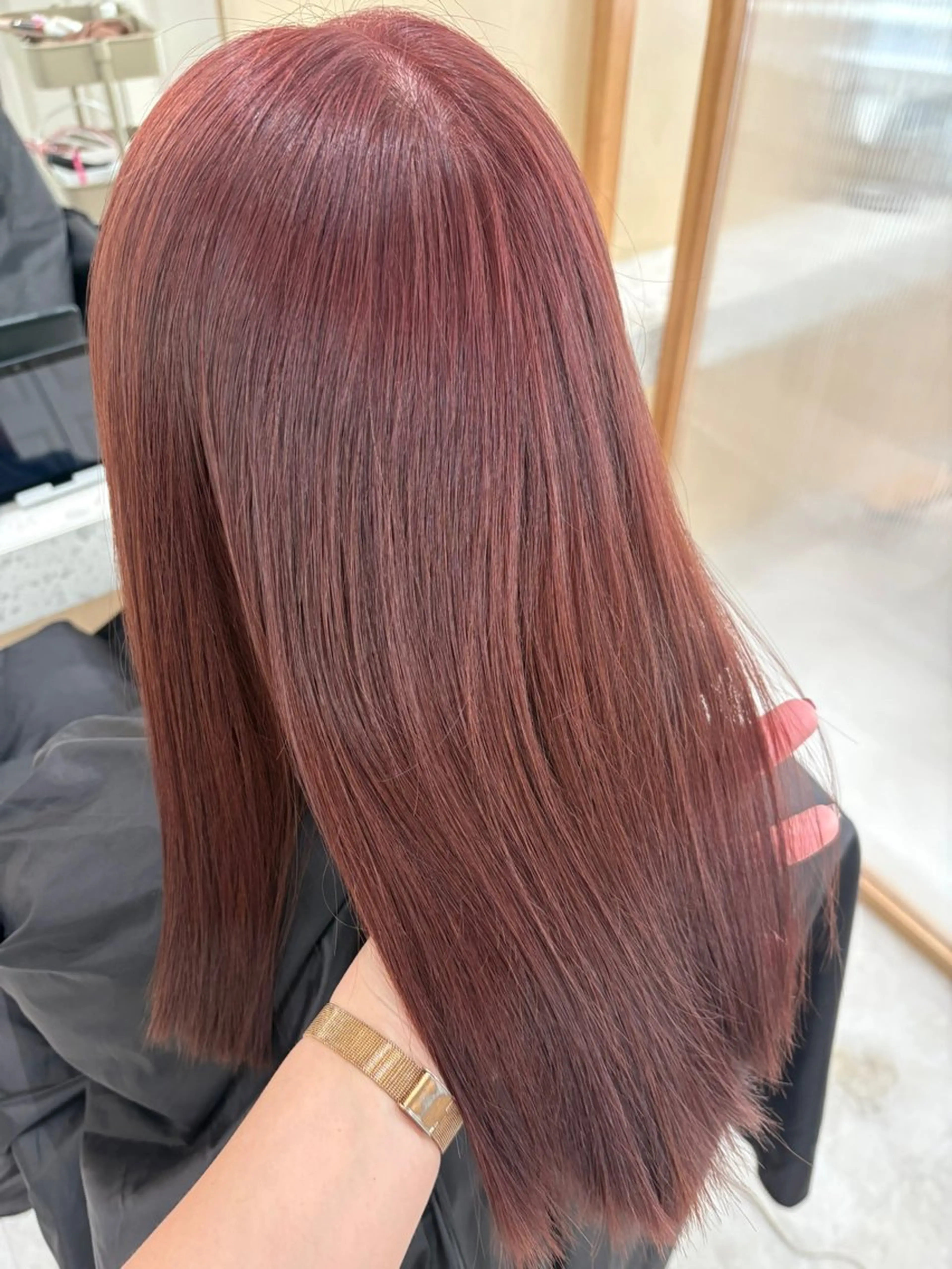 ミディアム カラー ヘアアレンジ カット ヘアカラー トリートメント 暖色韓国ヘア🤍 保科侑花のヘアスタイル