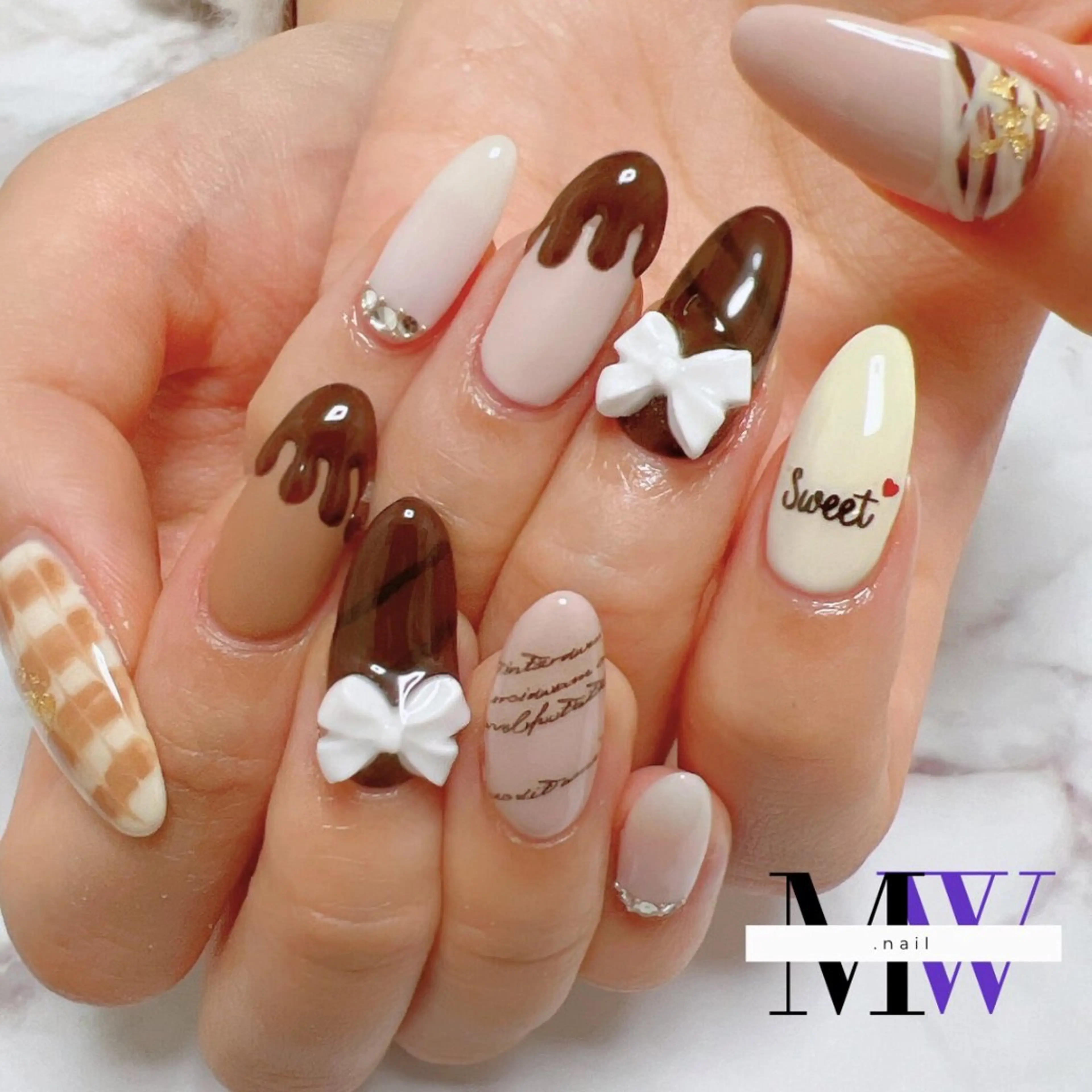 ネイル バレンタイン ハンドネイル MW .nailのネイルデザイン