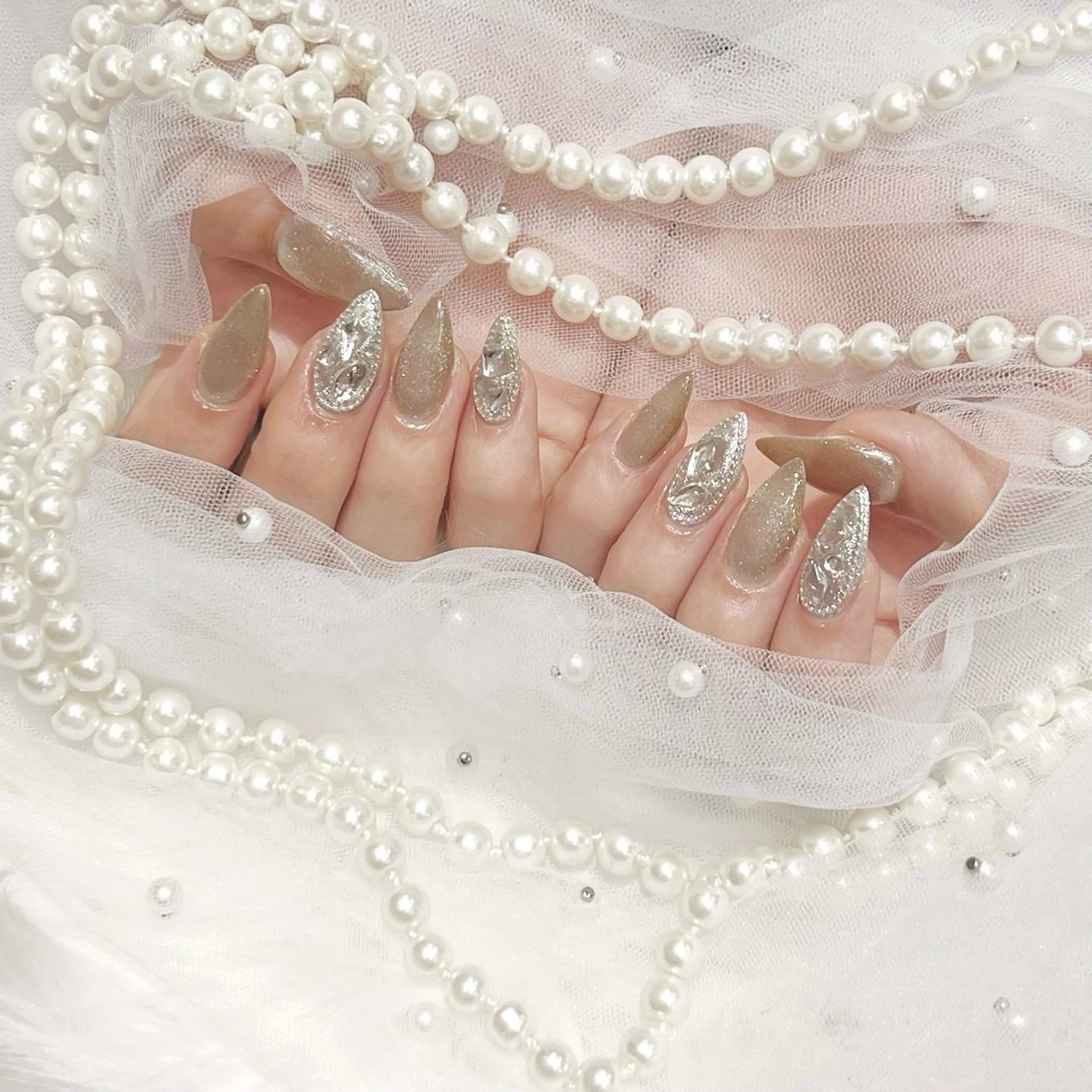 ネイル LUANA megumiのネイルデザイン