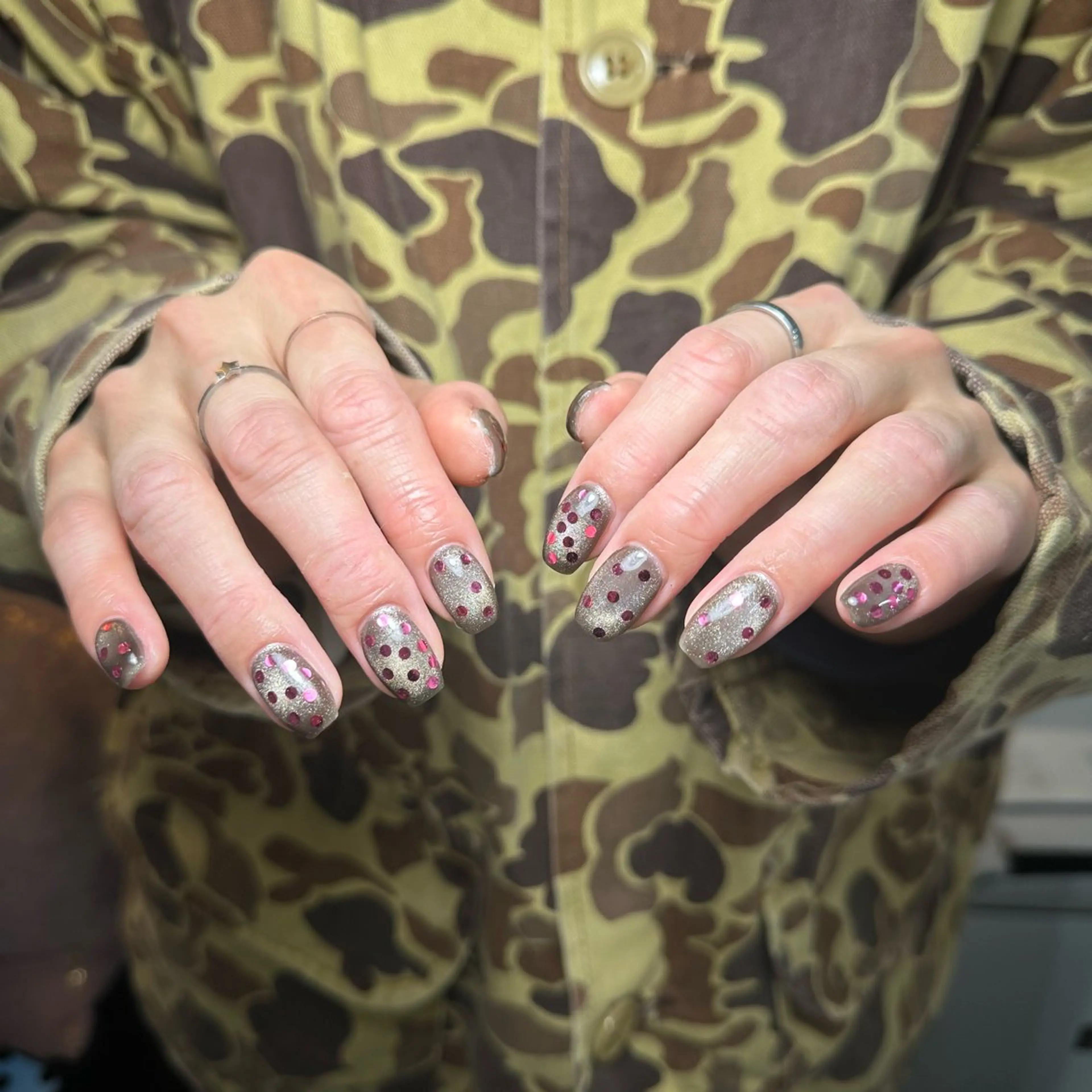 ネイル ATELIERHARLOW所属・nailist MOEのネイルデザイン