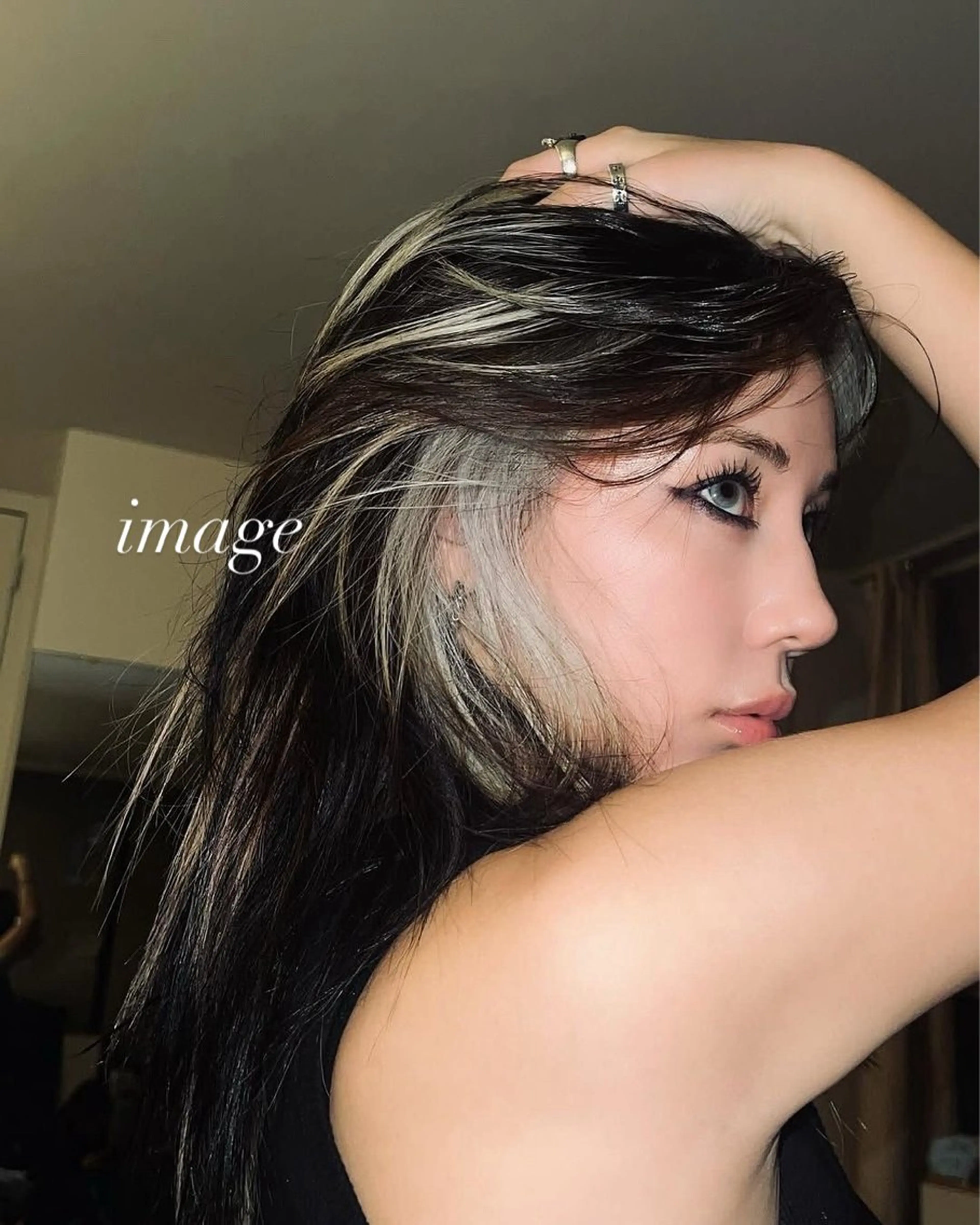 ロング カラー デザインカラー ヘアカラー デザインカラー/ハイ トーン/konomiのヘアスタイル