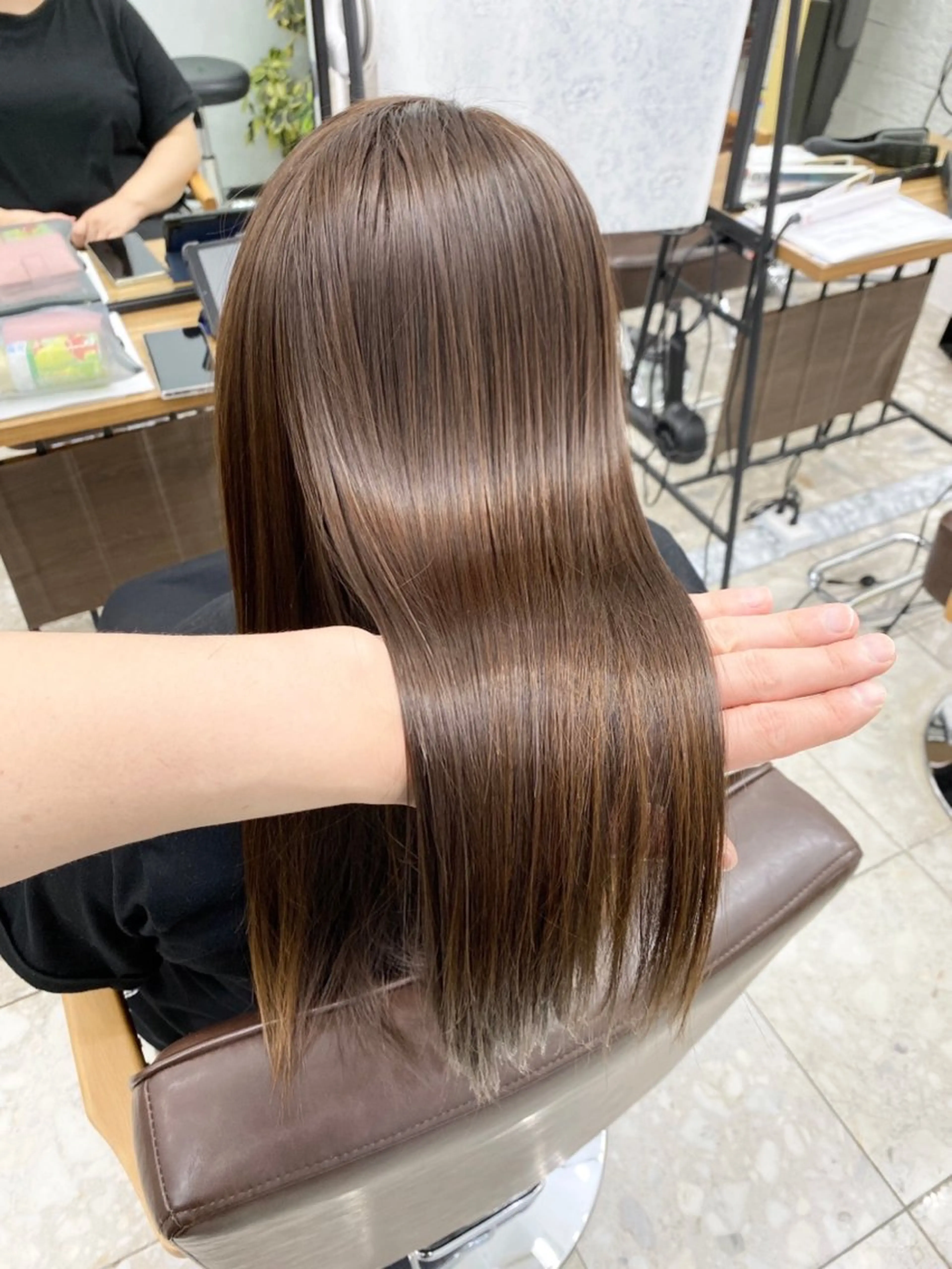 セミロング カラー パーマ 髪質改善 ストレートパーマ 髪質改善カラー 指名No.1👑のヘアスタイル