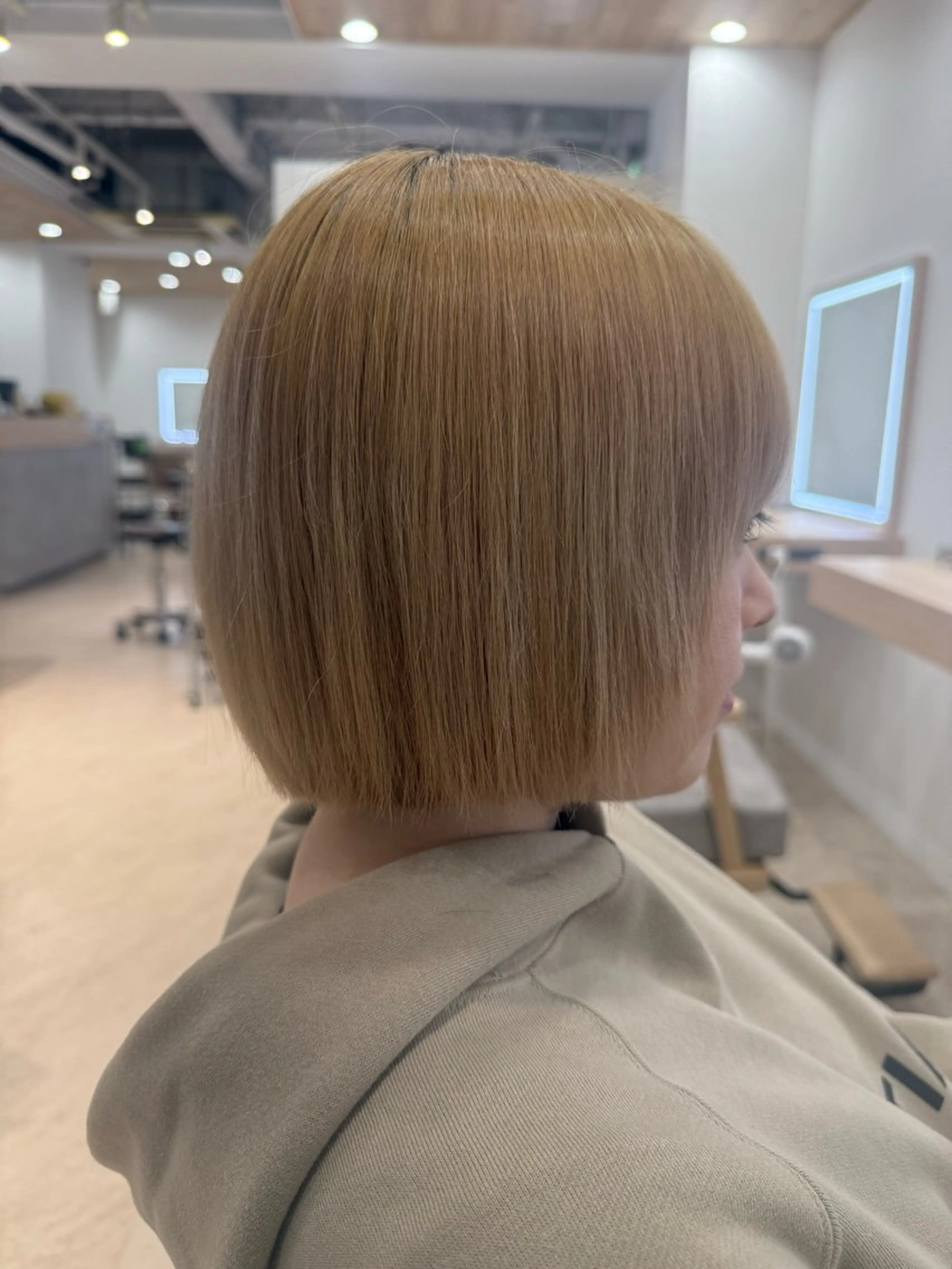 ショート カット littleesta 那月のヘアスタイル