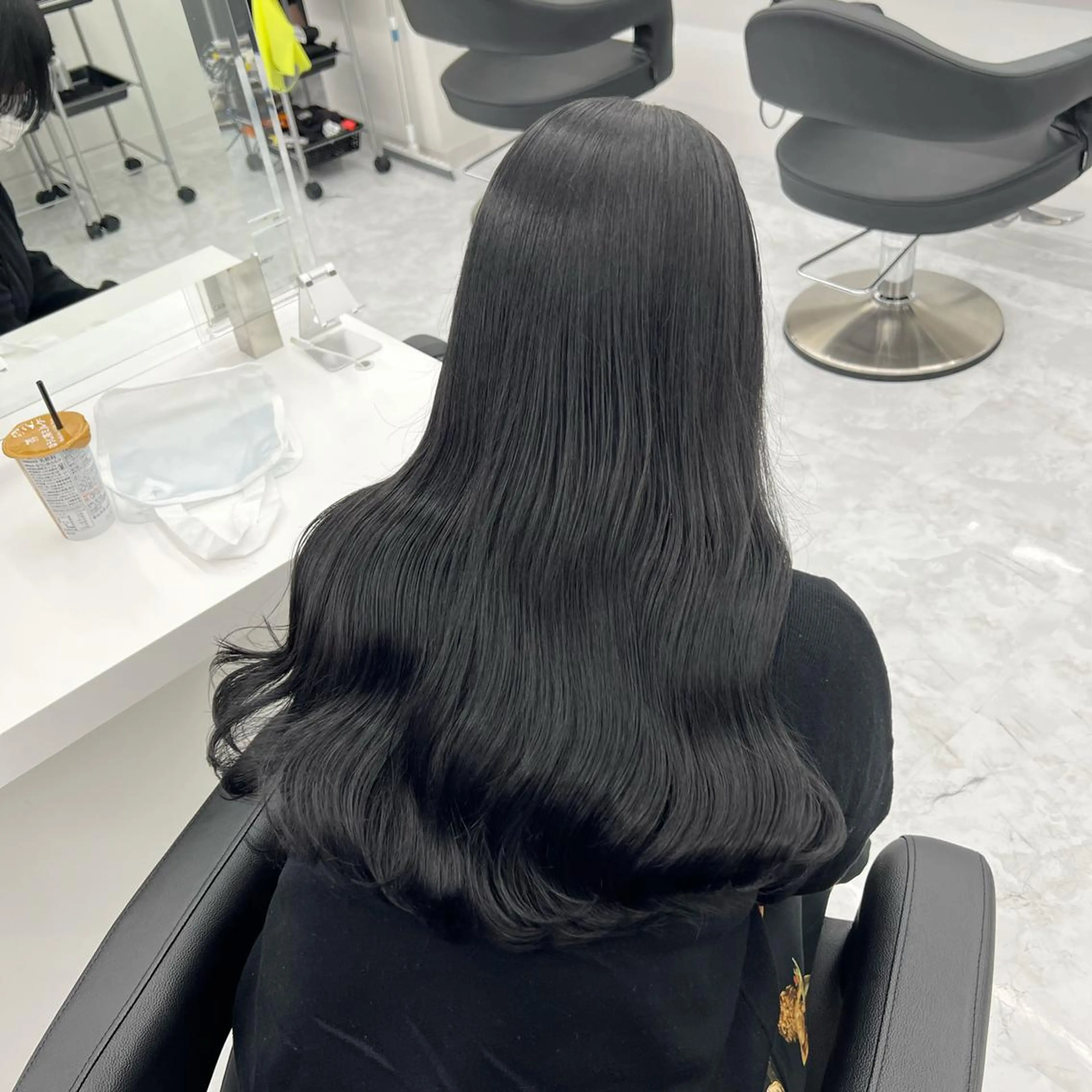 ヘアアレンジ ロング 透明感🤍レイヤー ベージュ‎🤍ピンクのヘアスタイル