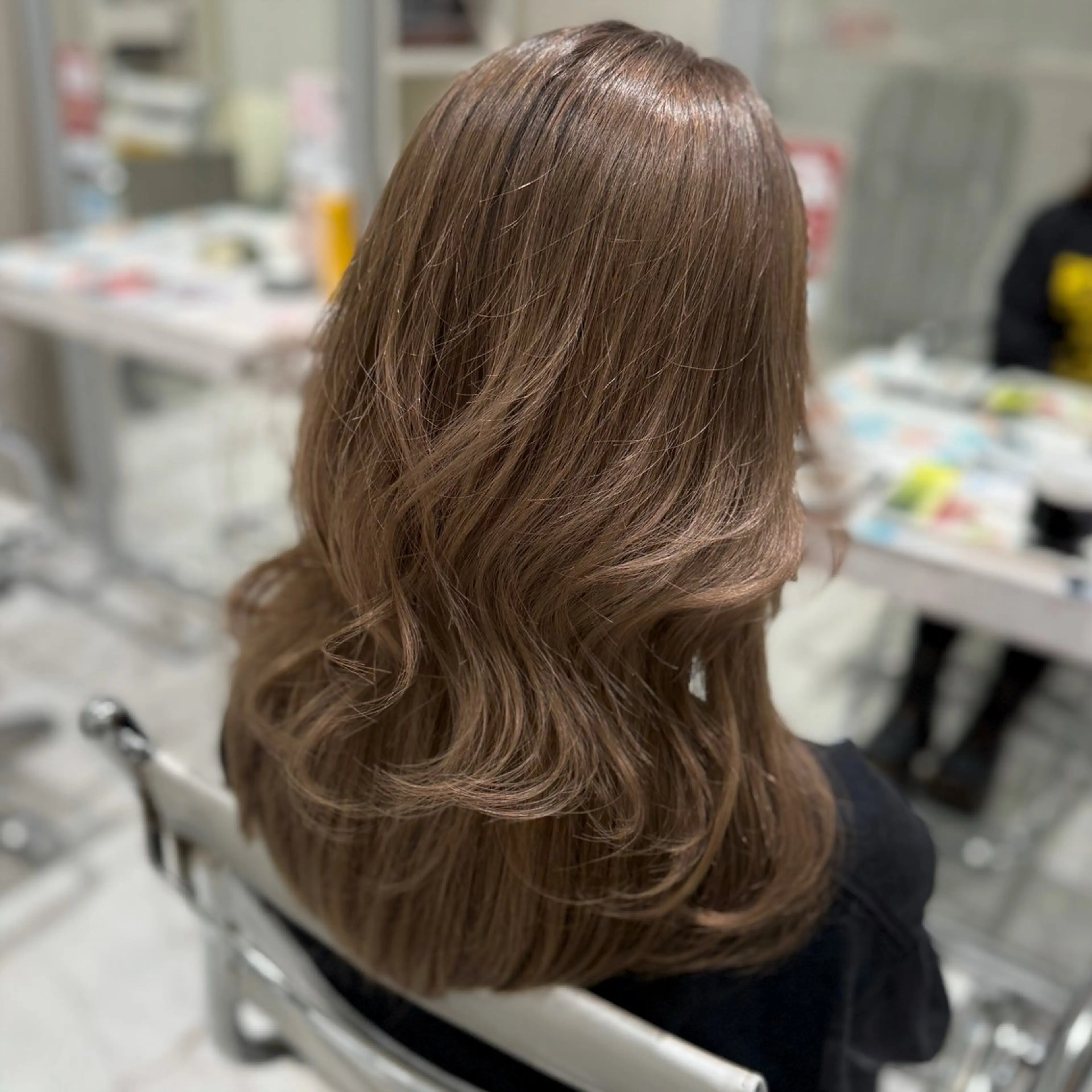 セミロング カット ヘアカラー 韓国スタイル🇰🇷 児島葉月のヘアスタイル