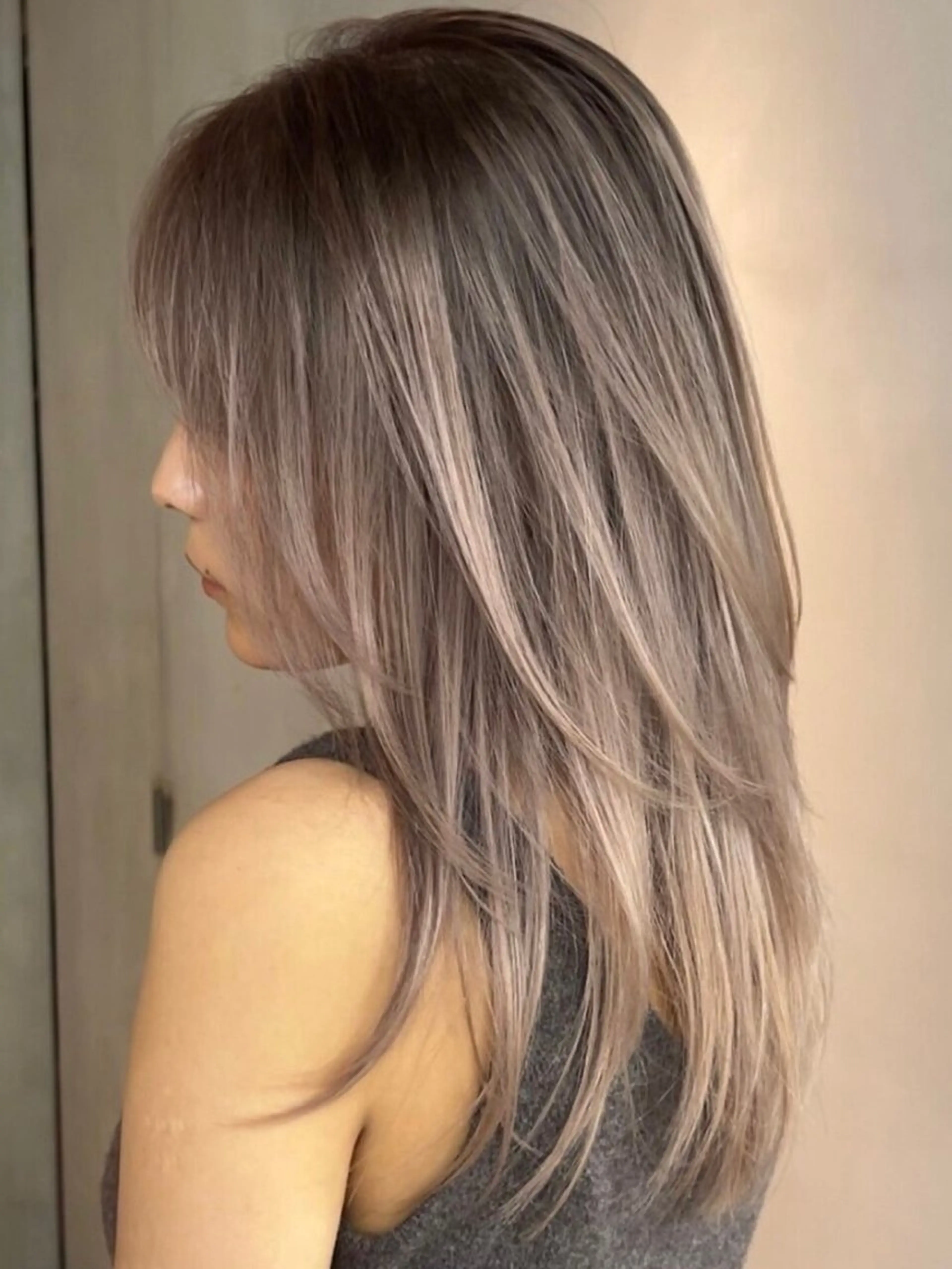 セミロング カラー 荒金 大翔のヘアスタイル