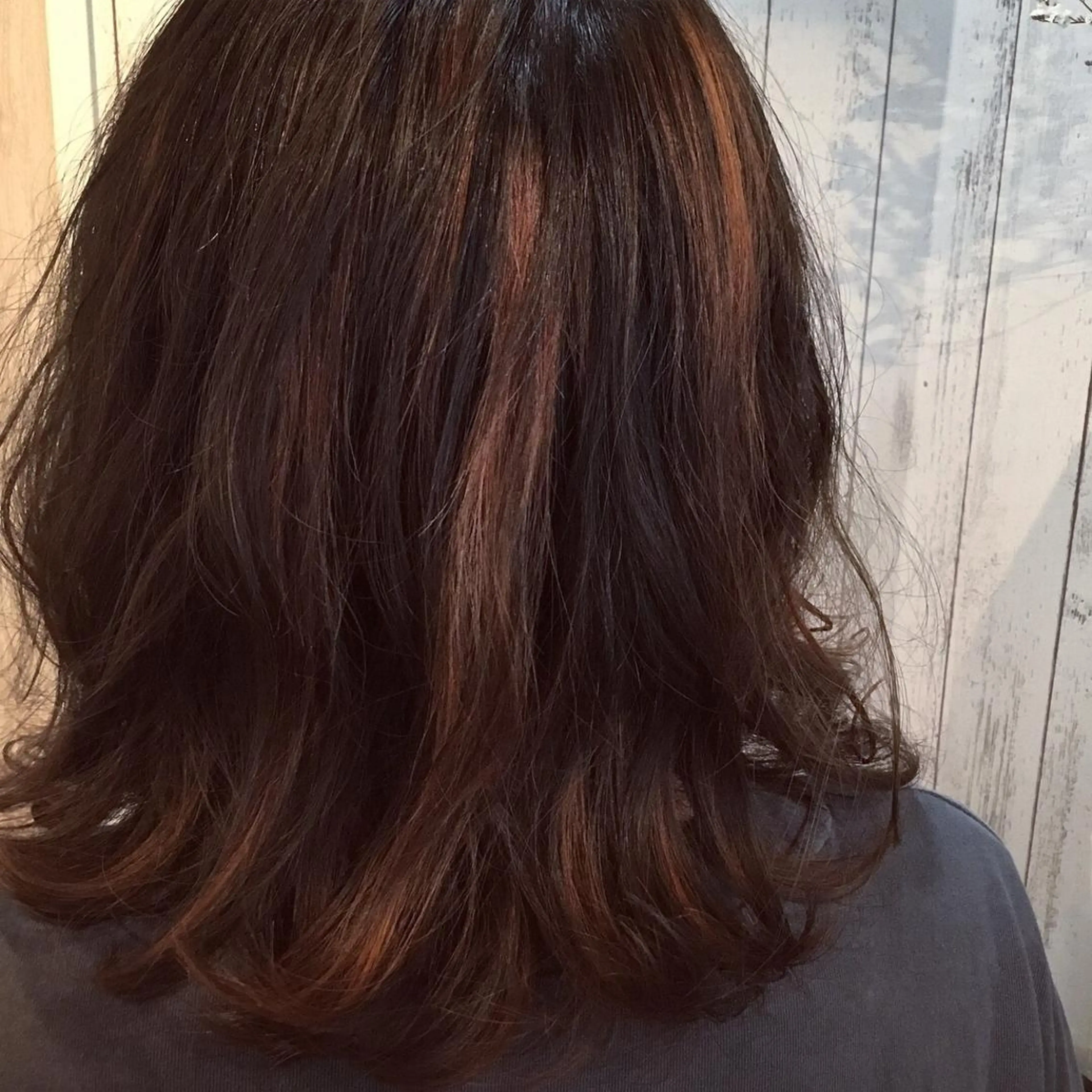 ミディアム カラー パーマ 金崎 新吾のヘアスタイル