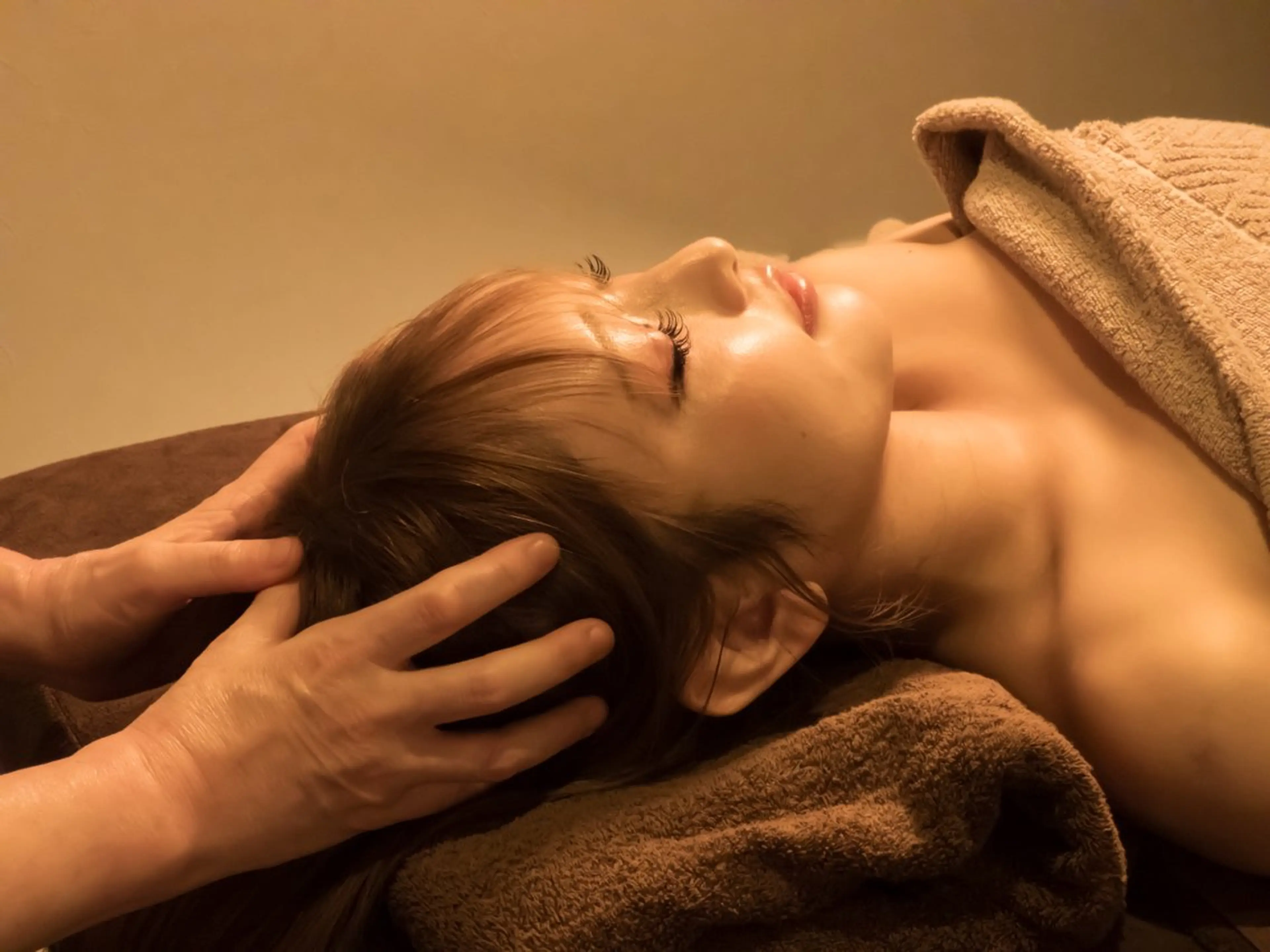 全身整体+骨格矯正+小顔矯正・フェイシャルマッサージ120分の写真