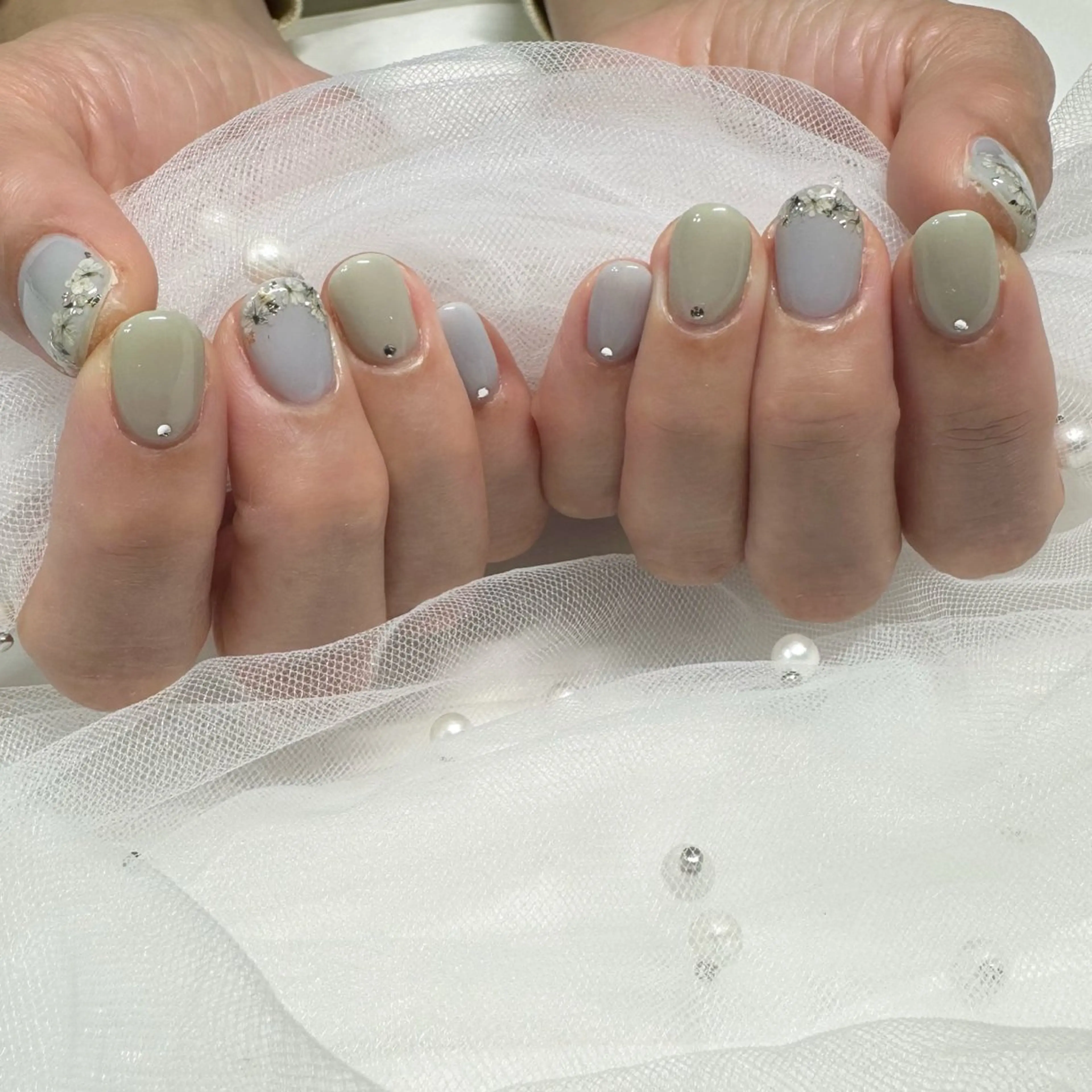 ネイル ジェルネイル 東 千夏のネイルデザイン