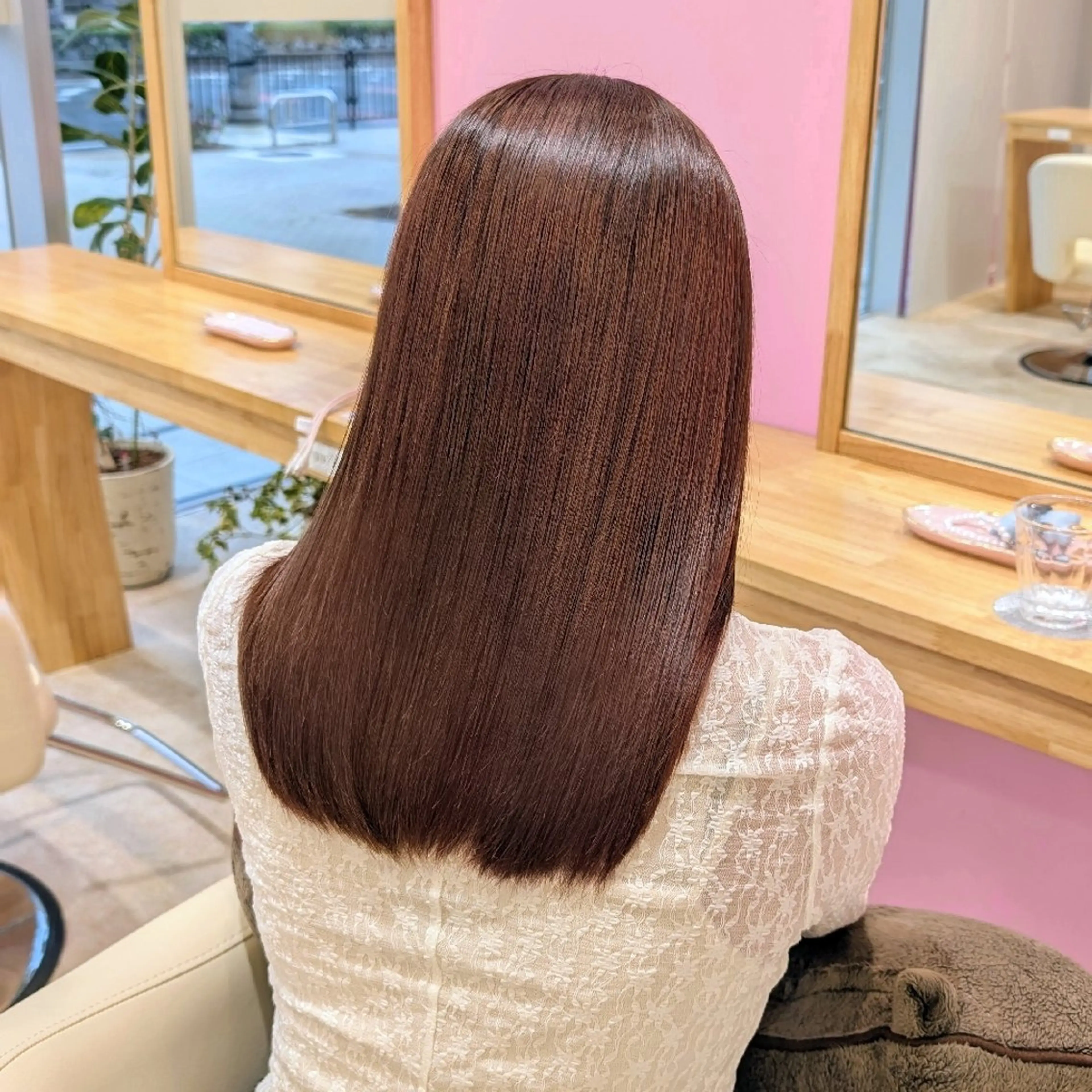 セミロング カラー ブラウンカラー ピンクカラー ピンクブラウン 彩桜/艶カラー/小顔 に見せるカット✂のヘアスタイル