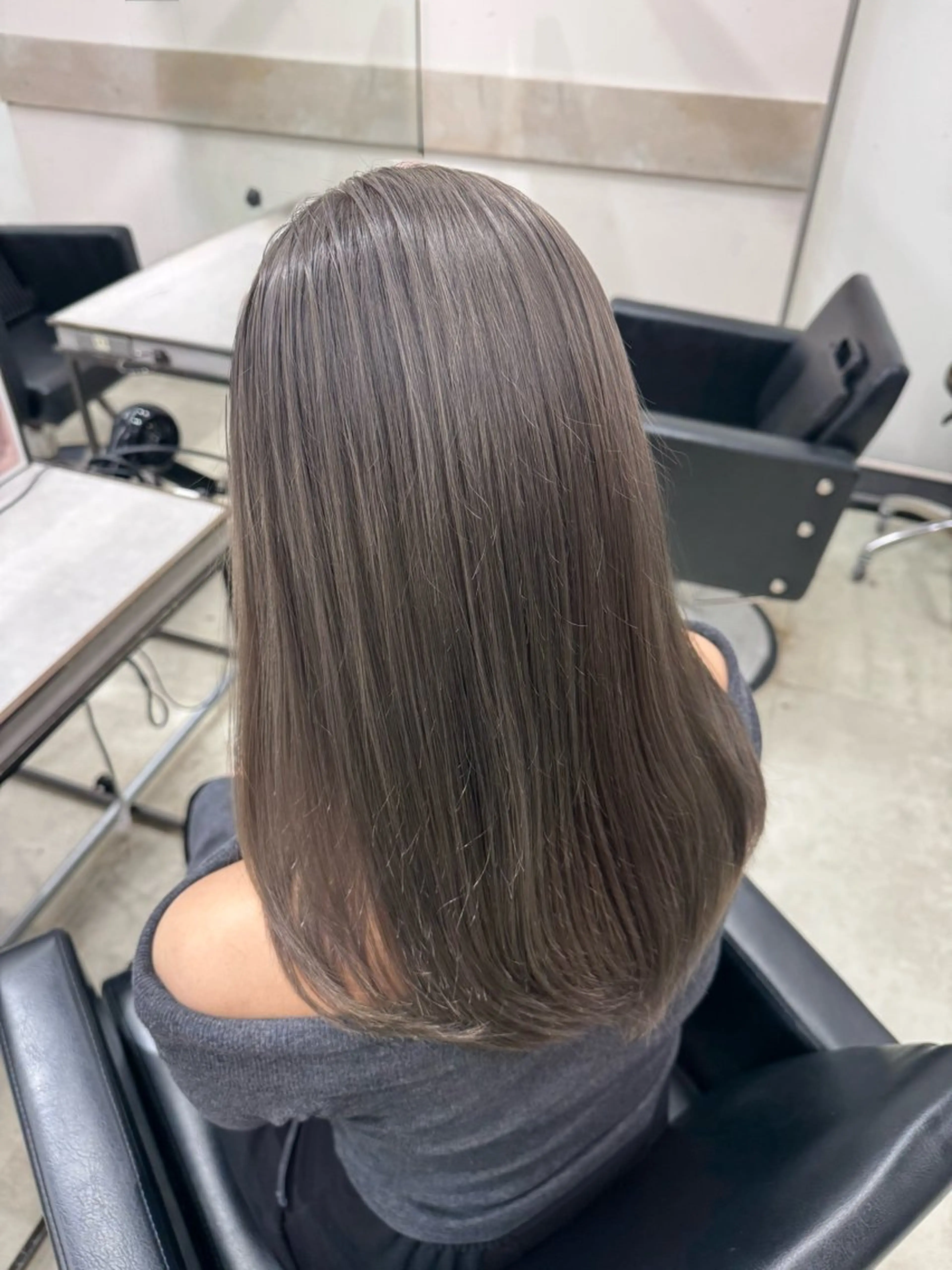 カラー 透明感カラー✨艶髪 制作🌱山根あゆみのヘアスタイル