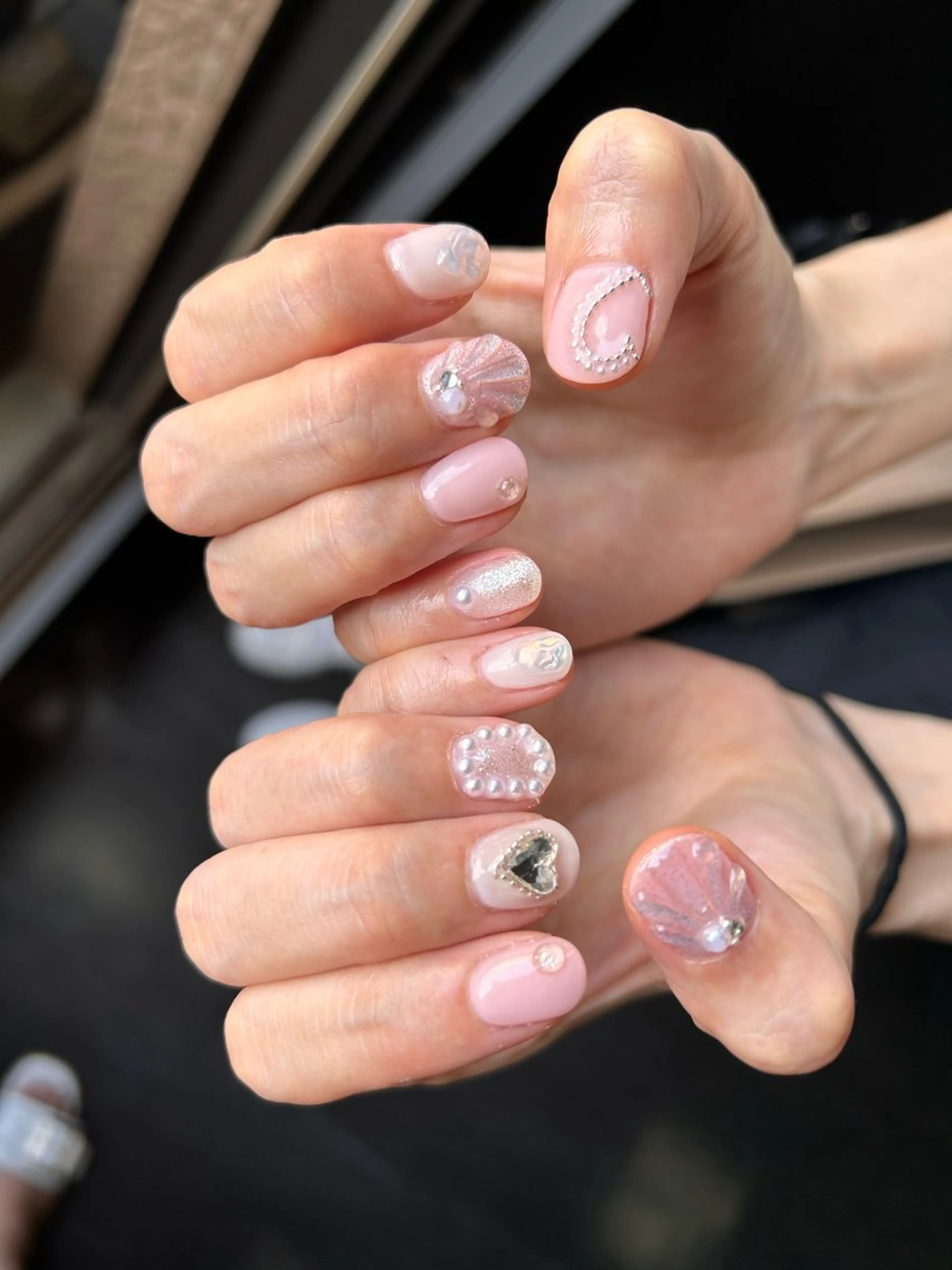 ネイル ハンドネイル フットネイル ✴︎ Delightのネイルデザイン