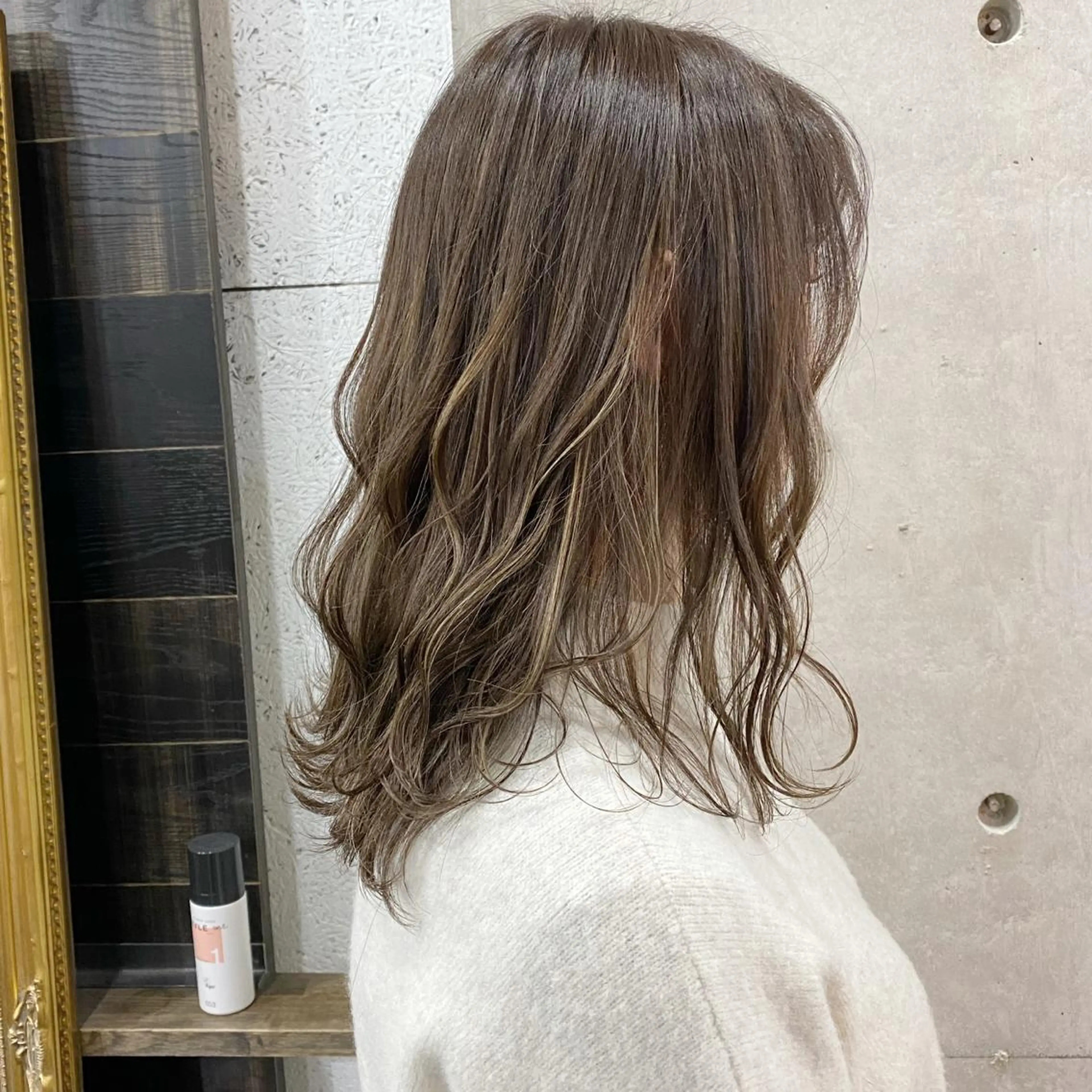 ミディアム カラー ネイル マツエク・マツパ ハイライトカラー ハイライト 中山 天地のヘアスタイル