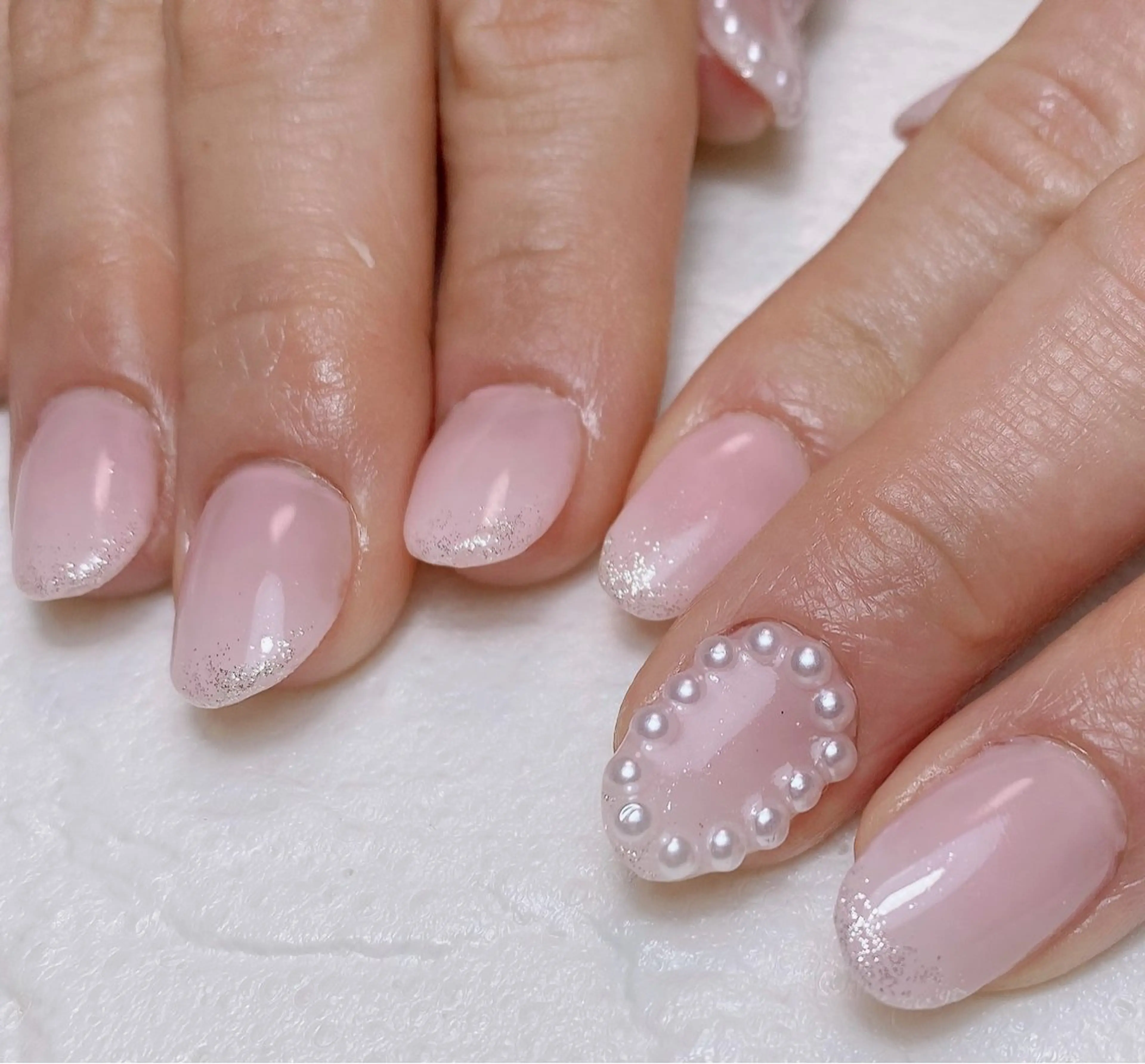 ネイル ラメ(グリッター) ラメグラデーション ピンク スカルプネイル ネイルチップ Nail Salon K 🧸美爪育成のネイルデザイン