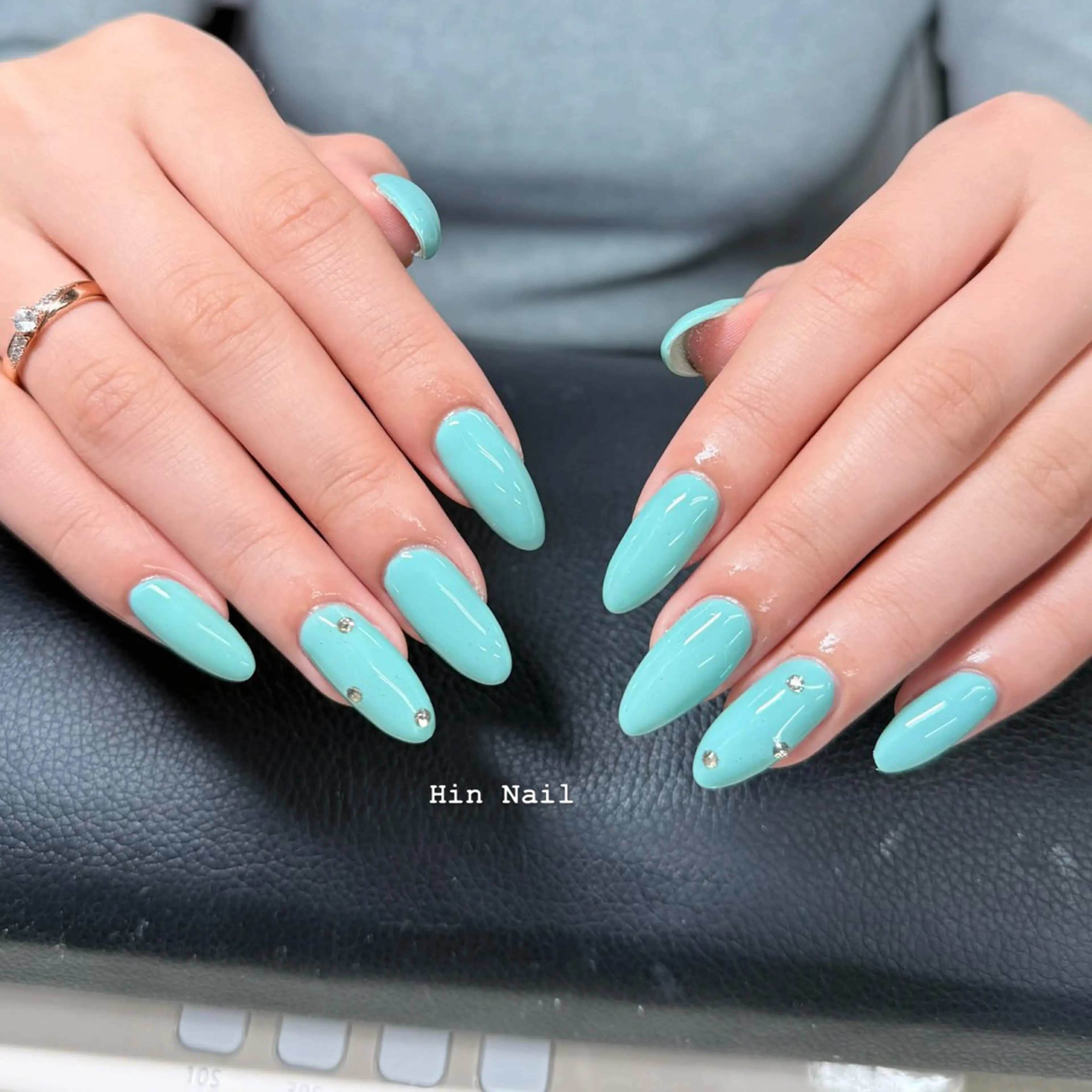 ネイル ハンドネイル HIN NAILのネイルデザイン