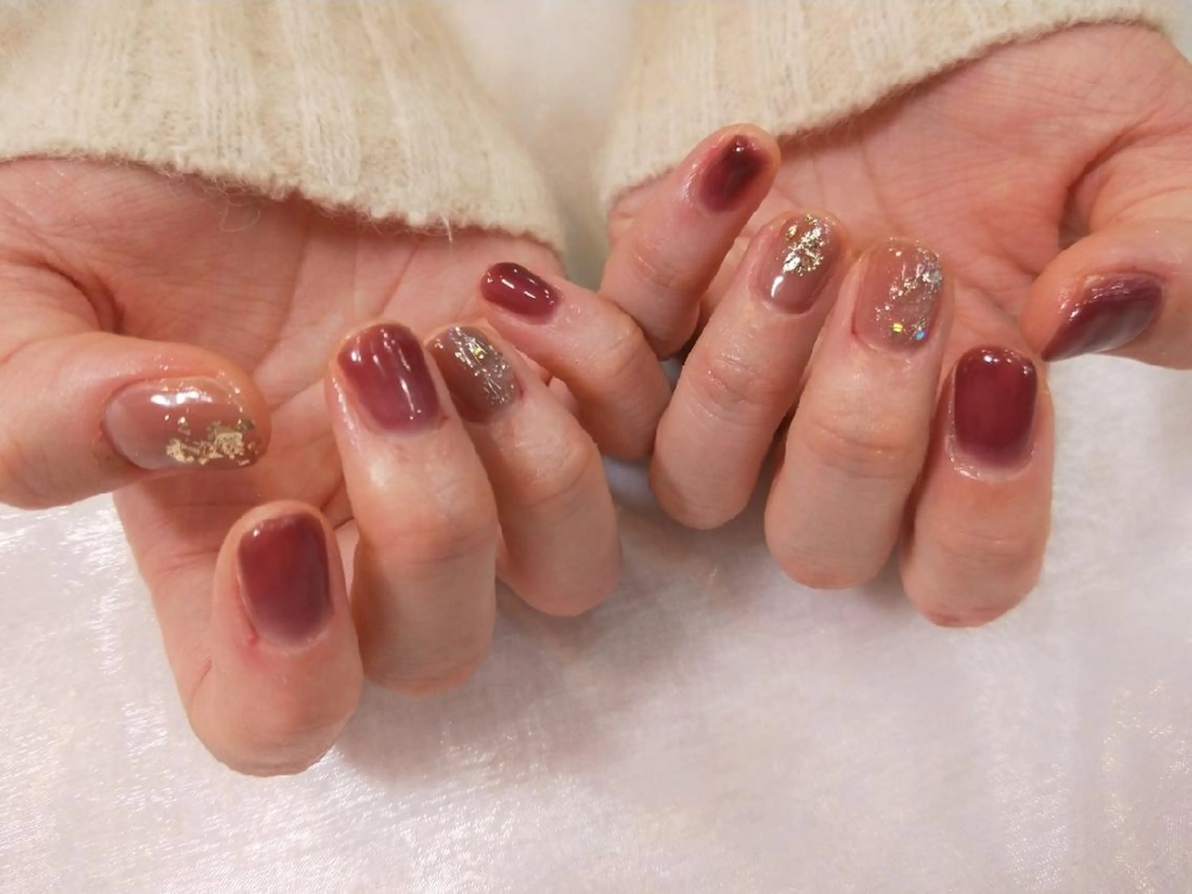 ネイル ハンドネイル ハンドケア R'well所属・はばすみれ🎀ﾈｲﾙ 光ﾌｪｲｼｬﾙ ﾍｱのネイルデザイン