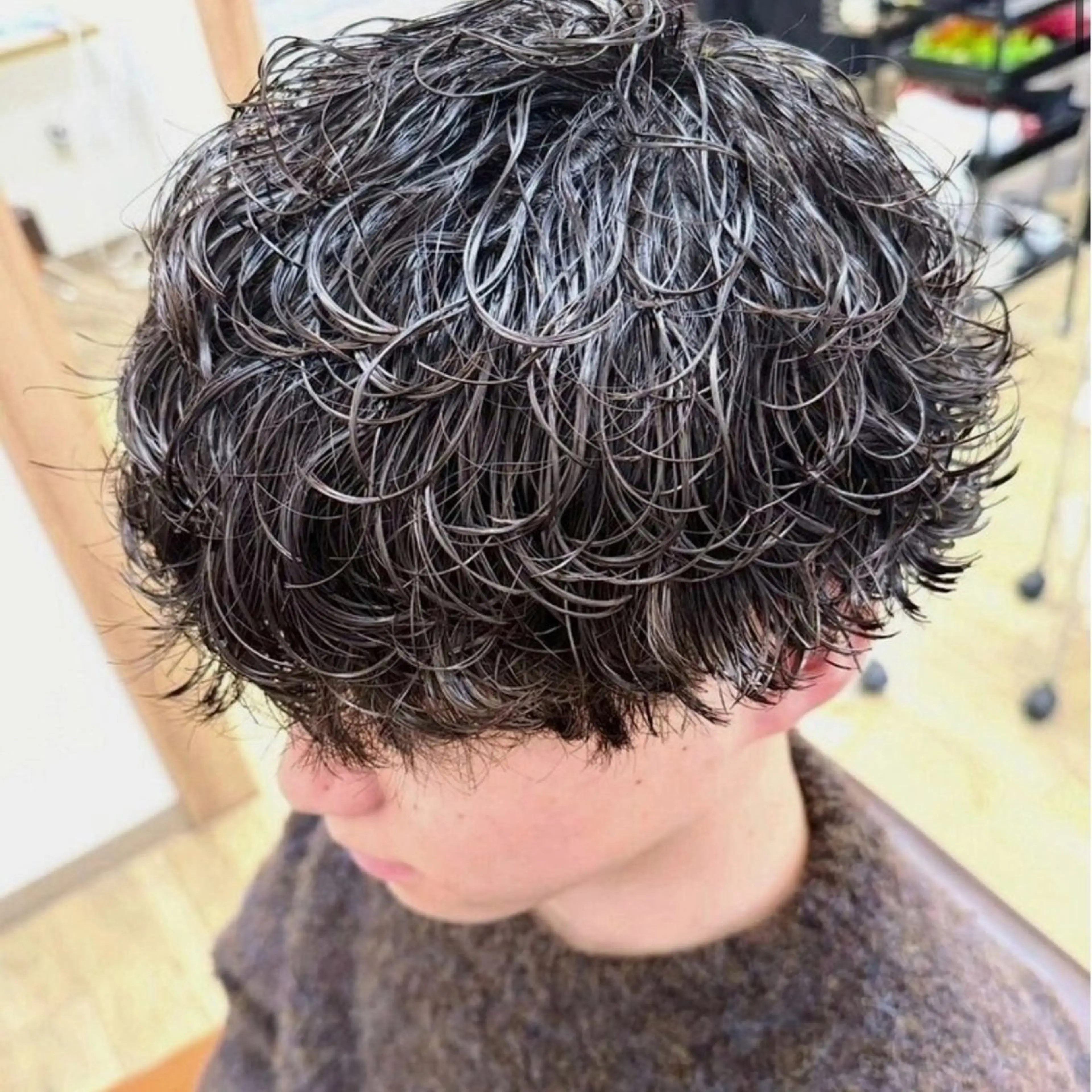 パーマ メンズ メンズパーマ 波巻きパーマ 安部 真弘のヘアスタイル