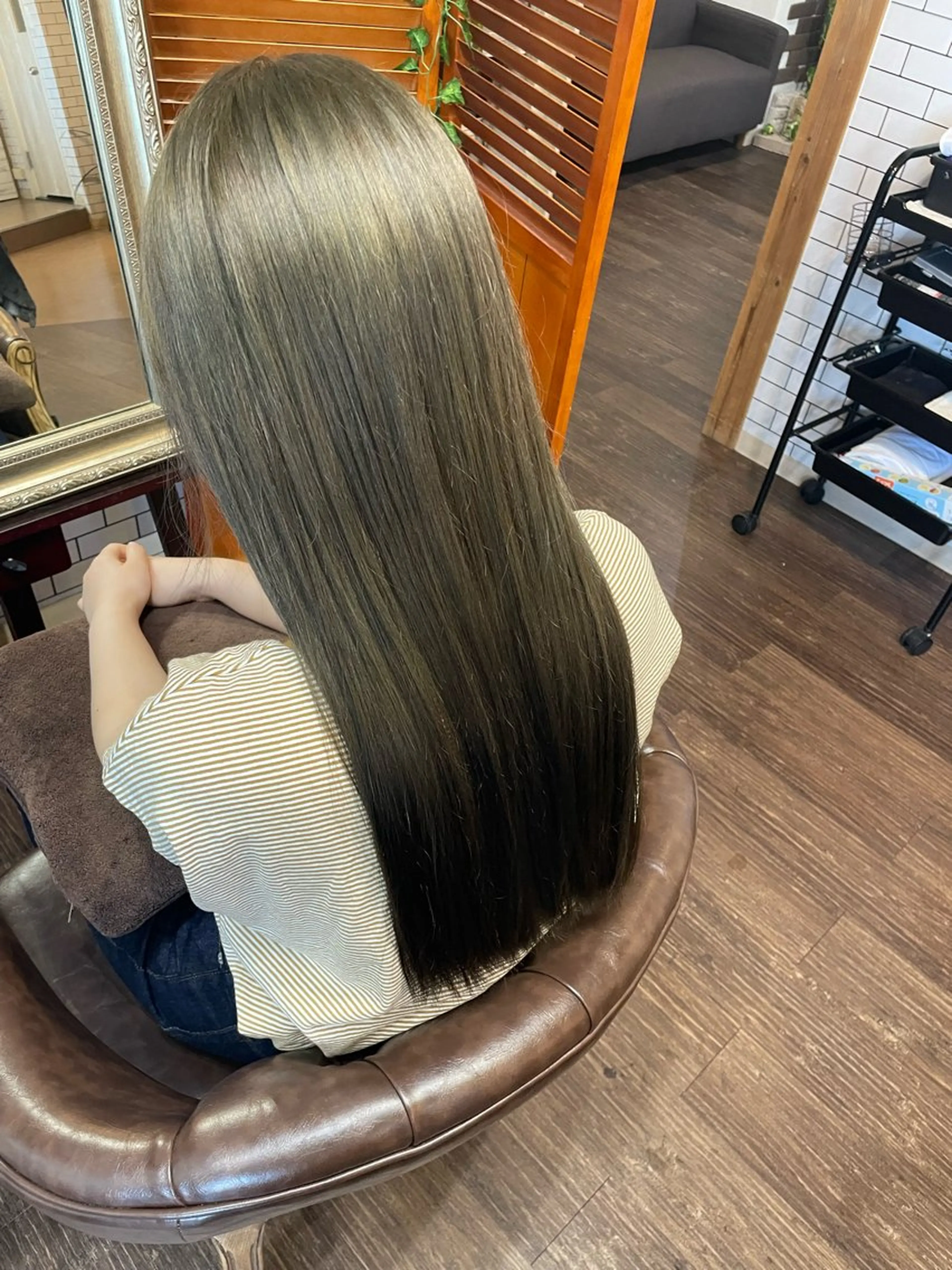 ロング カラー グレージュ オリーブグレージュ オリーブグレー 髪質改善 トリートメント カット トリートメント 髪質改善カラー💛 NANOHAのヘアスタイル