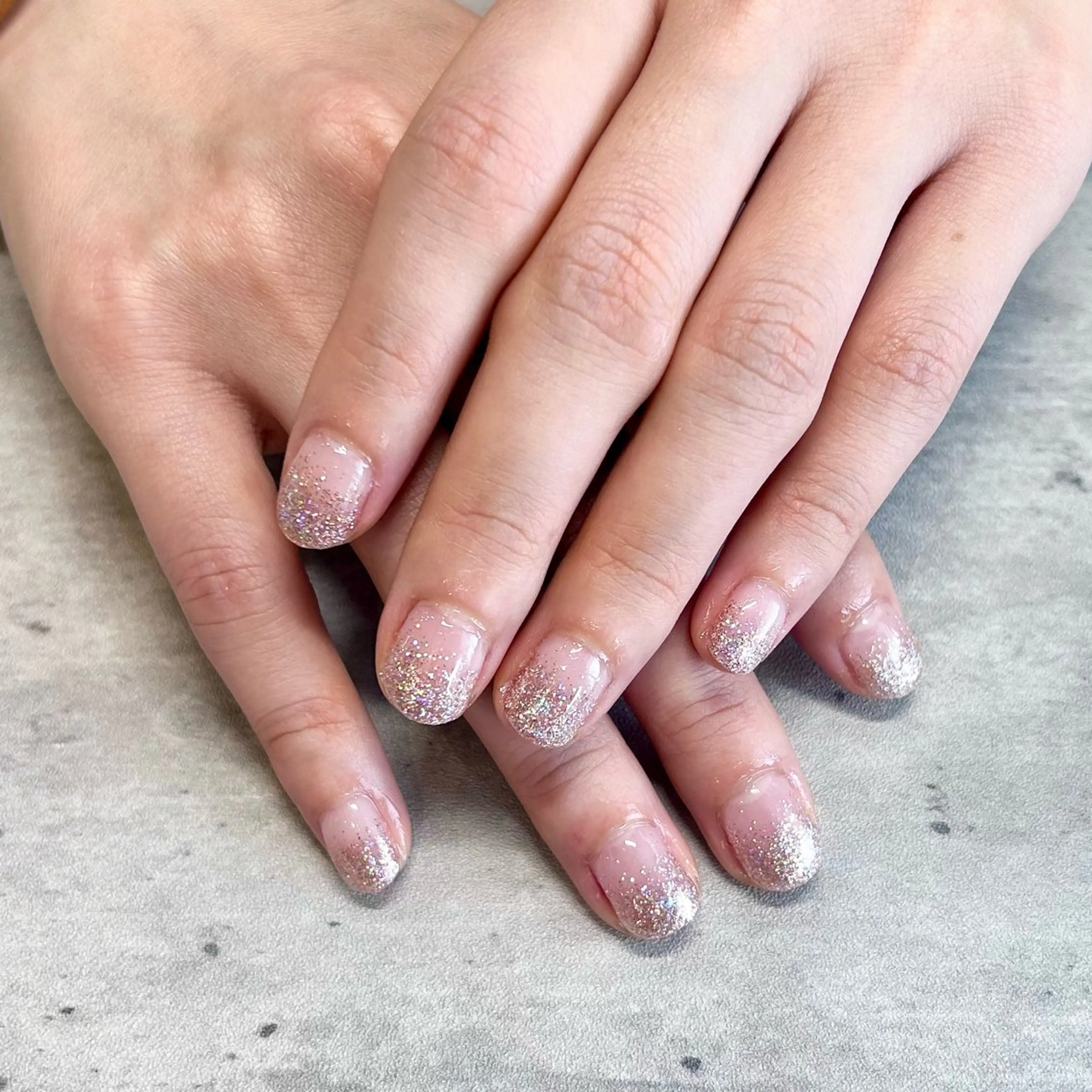ネイル ゴールド ラメ(グリッター) ピンク ハンドネイル 山下 比波のネイルデザイン