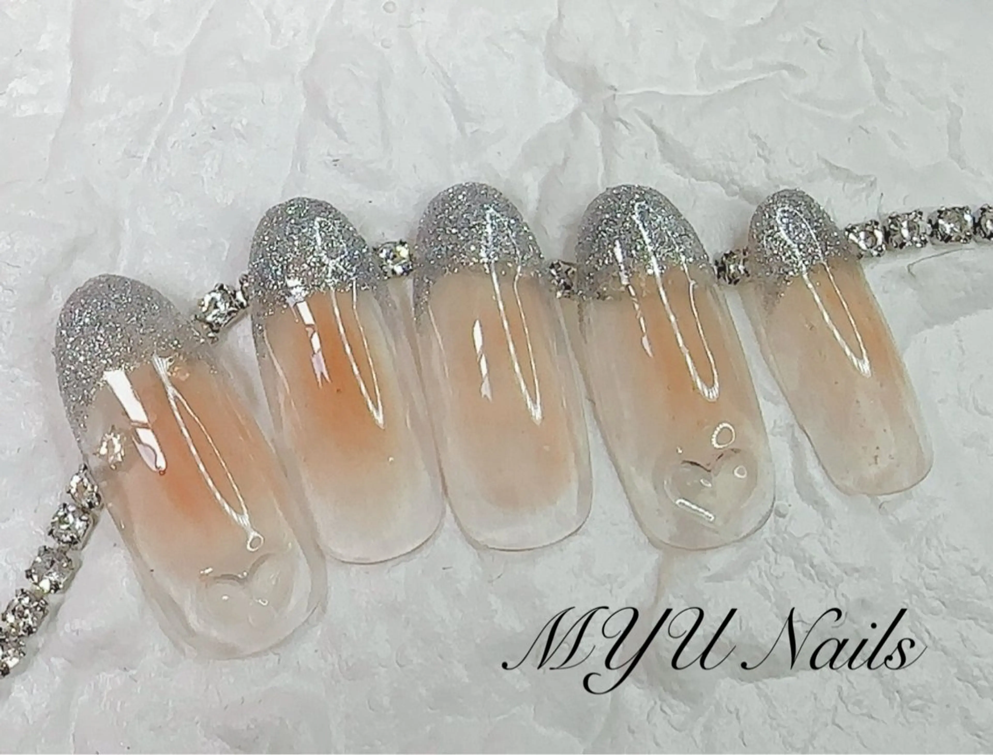 ネイル チークネイル フラッシュネイル フレンチネイル ジェルネイル 持ち込み ハンドネイル ニュアンスネイル🌈 MYU Nailsのネイルデザイン