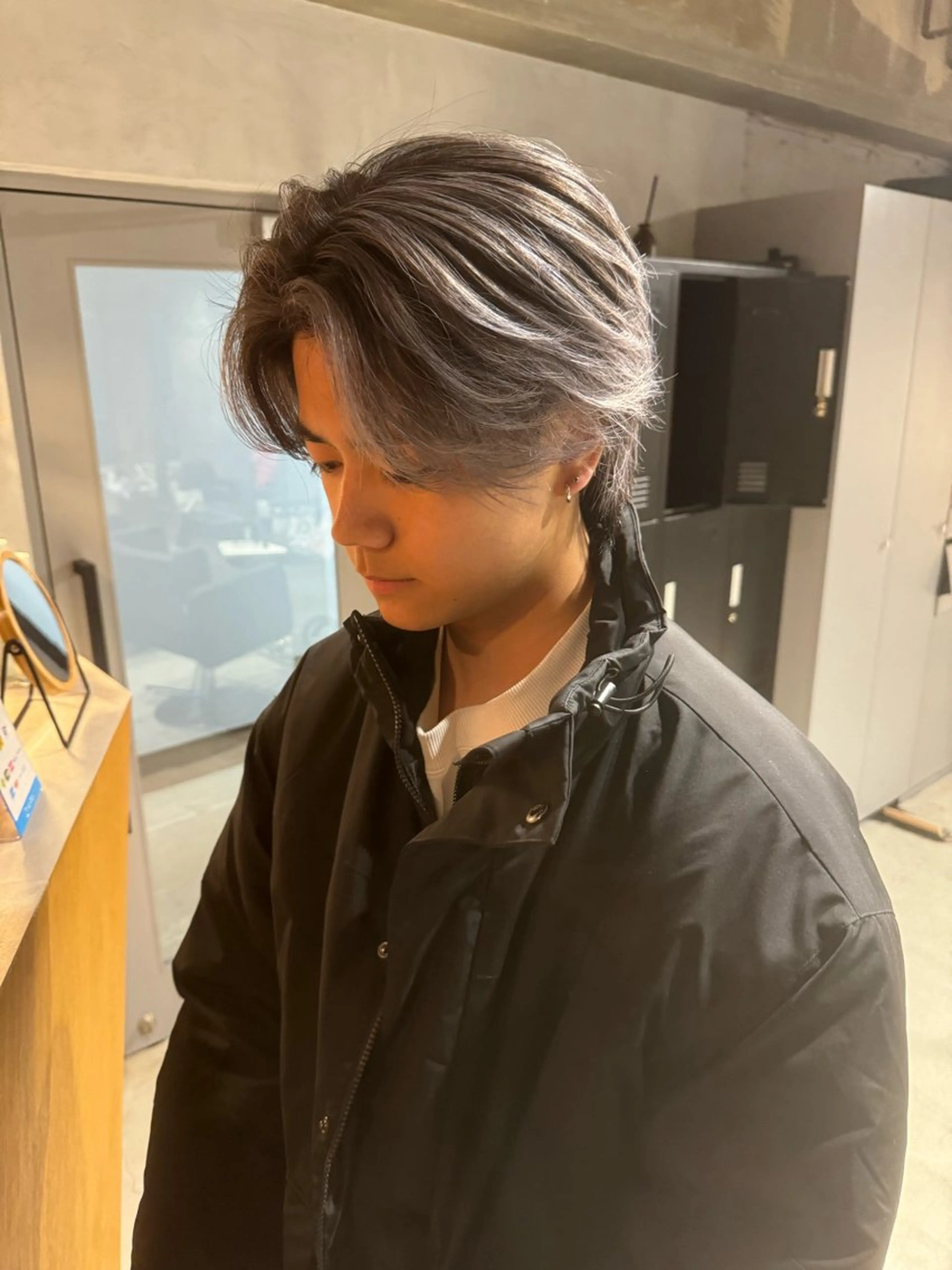 ミディアム ハイライト レイヤーカット カット ヘアカラー トリートメント ヘアセット メンズ特化 しゅうへいのヘアスタイル