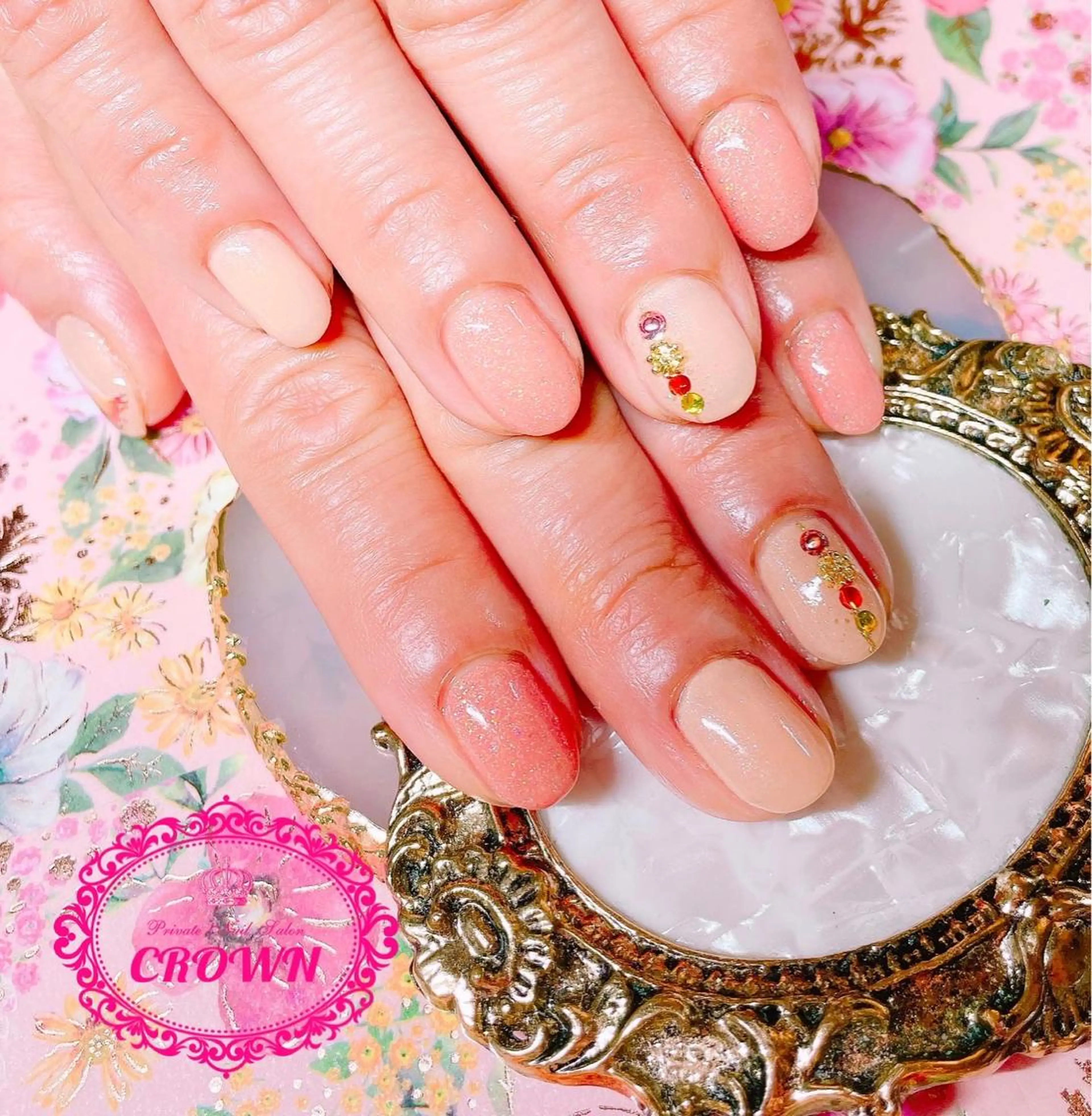ネイル CROWN プライベートサロンのネイルデザイン