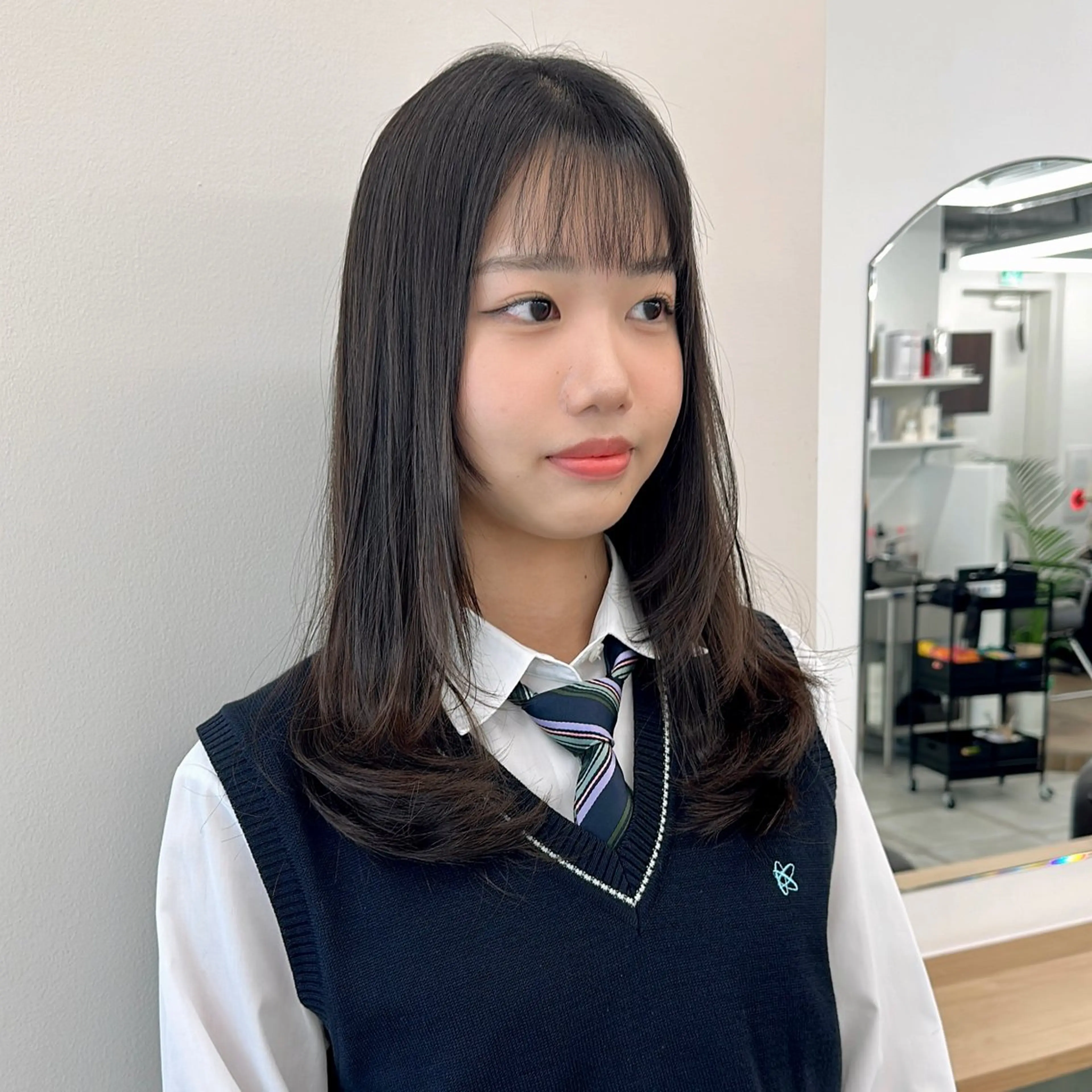 セミロング カラー カット ヘアカラー トリートメント ブリーチなし/レイヤ ー特化🌈Tommyのヘアスタイル