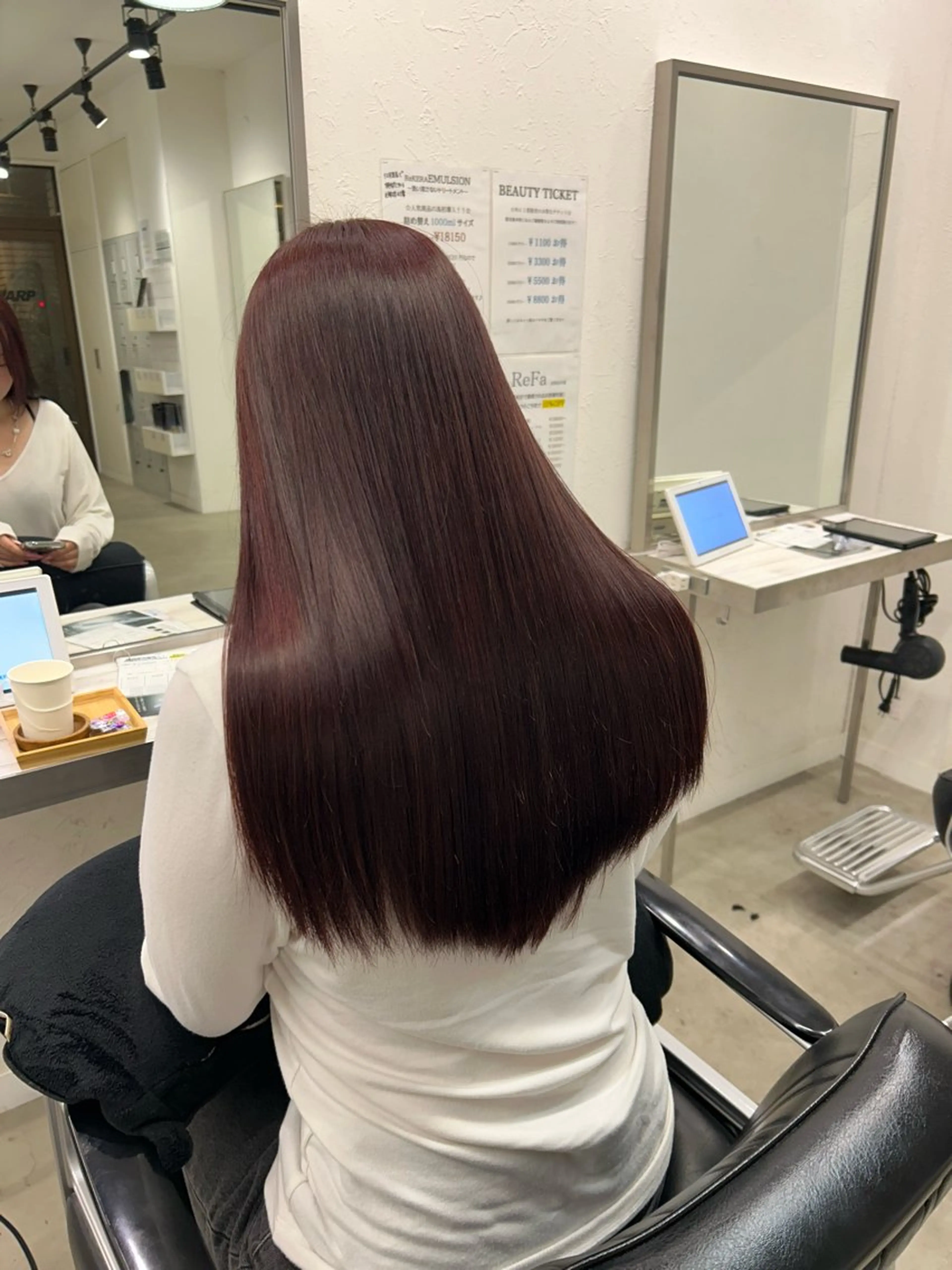 ロング 髪質改善 縮毛矯正 艶カラー/レイヤー /メンズ/マツエクのヘアスタイル