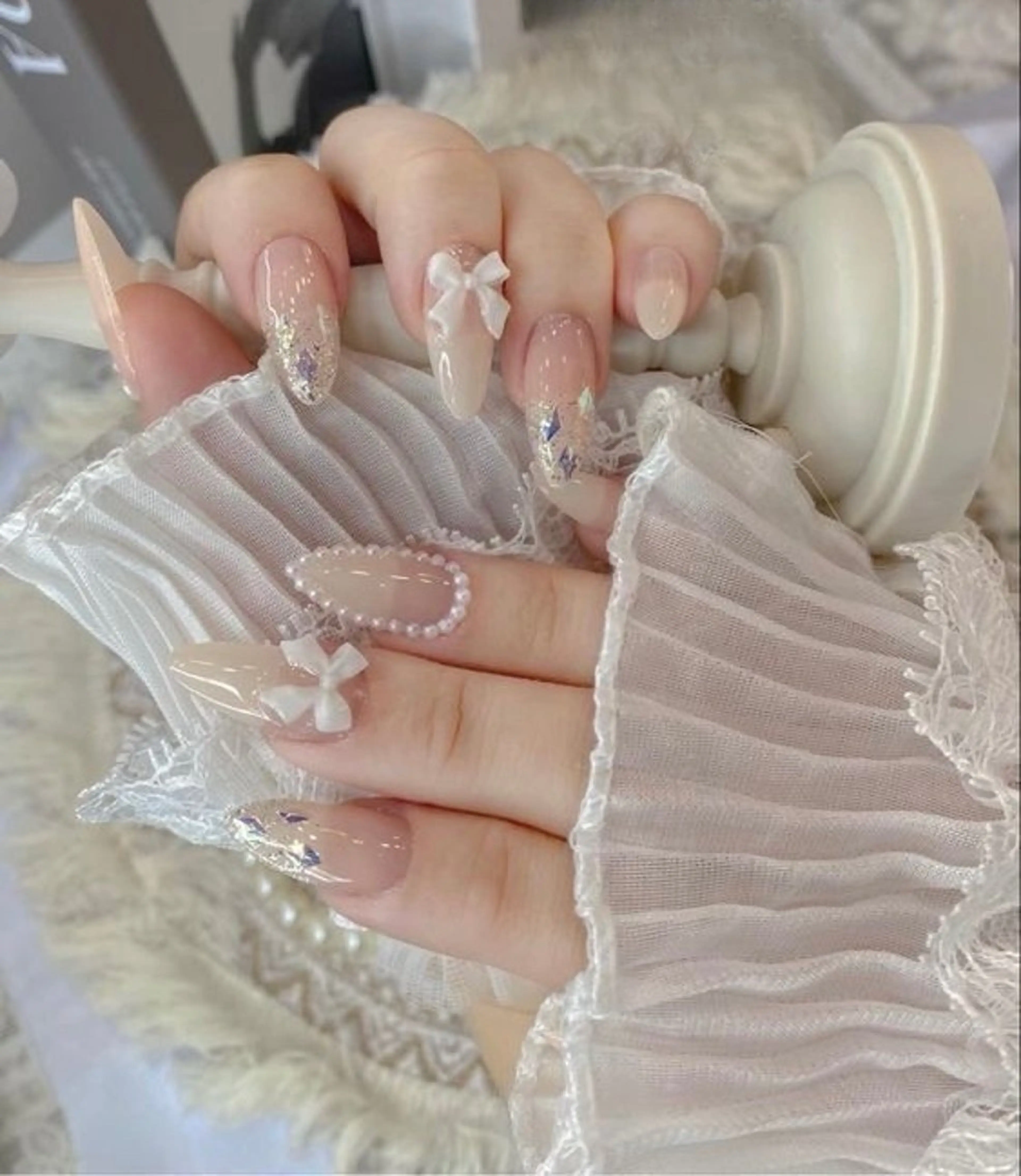 カラー グラデーションカラー ピンクカラー ハンドネイル AIN Nailのネイルデザイン