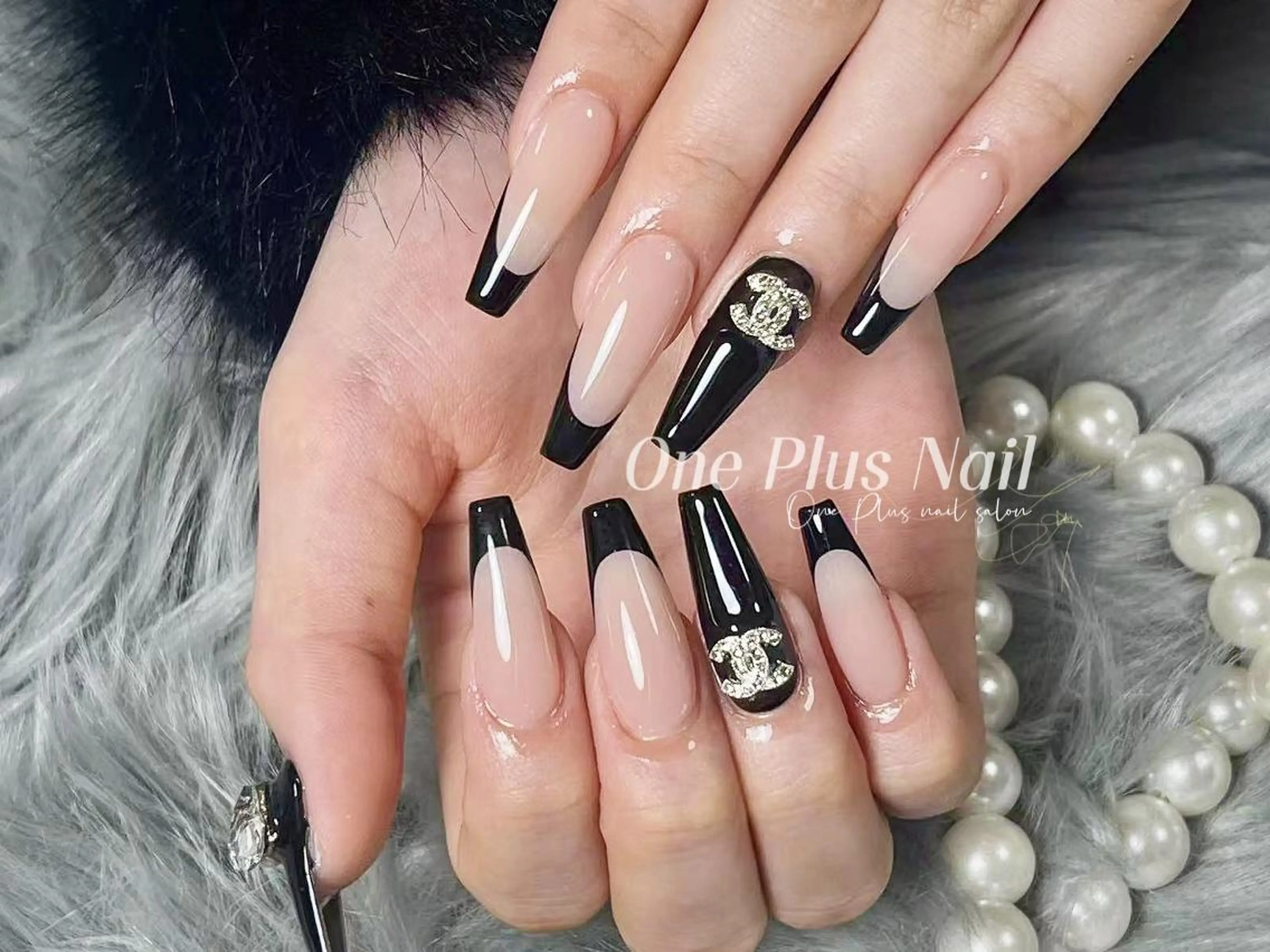 ネイル One plus StudioNailのネイルデザイン
