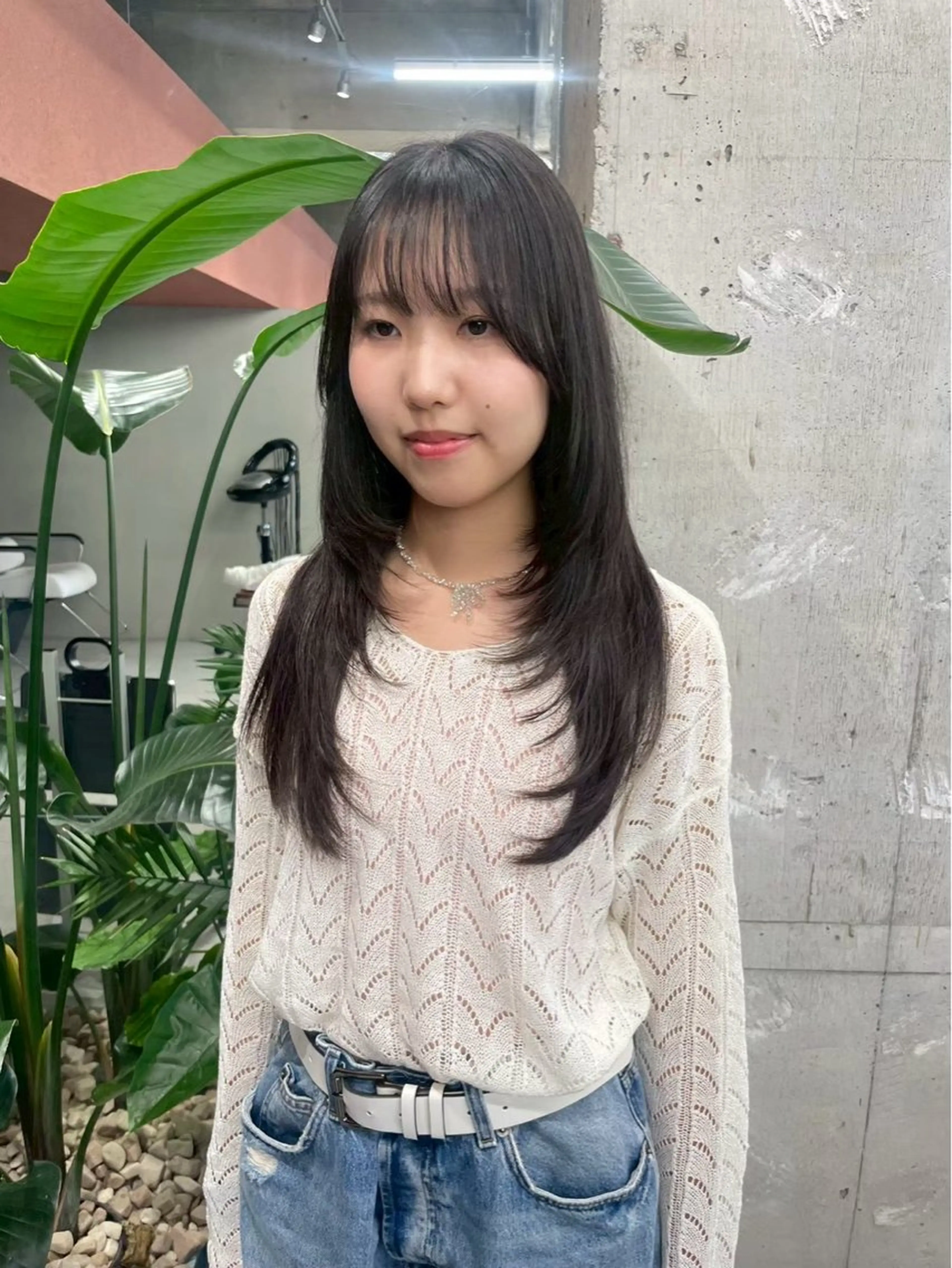 ロング ヘアカラー MIFA レイヤー／パーマのヘアスタイル