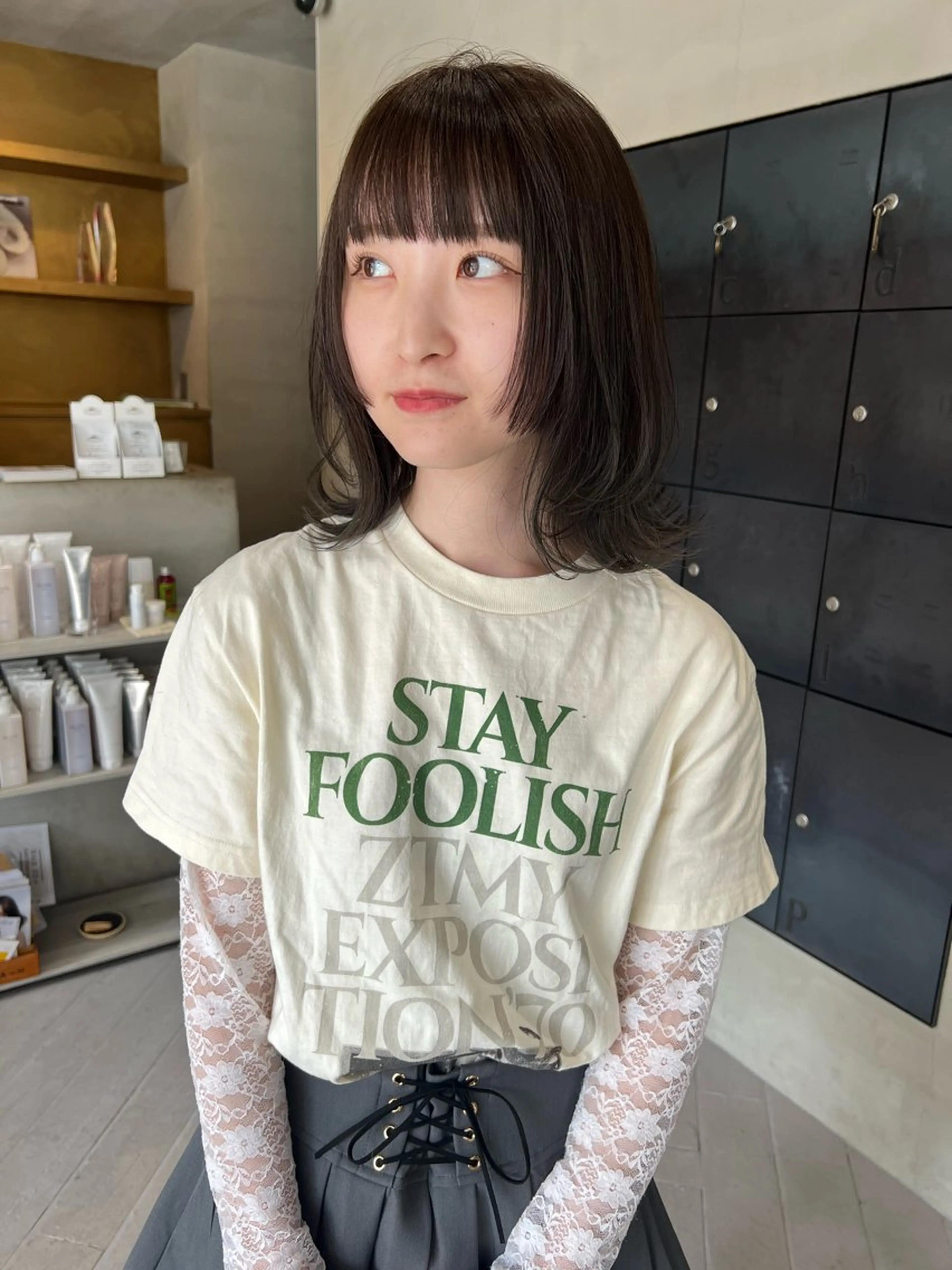 ミディアム カラー ボブレイヤー ベージュカラー ブリーチ ブラウンカラー 透明感カラー カット ヘアカラー レイヤー / ボブ/ ベージュ/ sakiのヘアスタイル