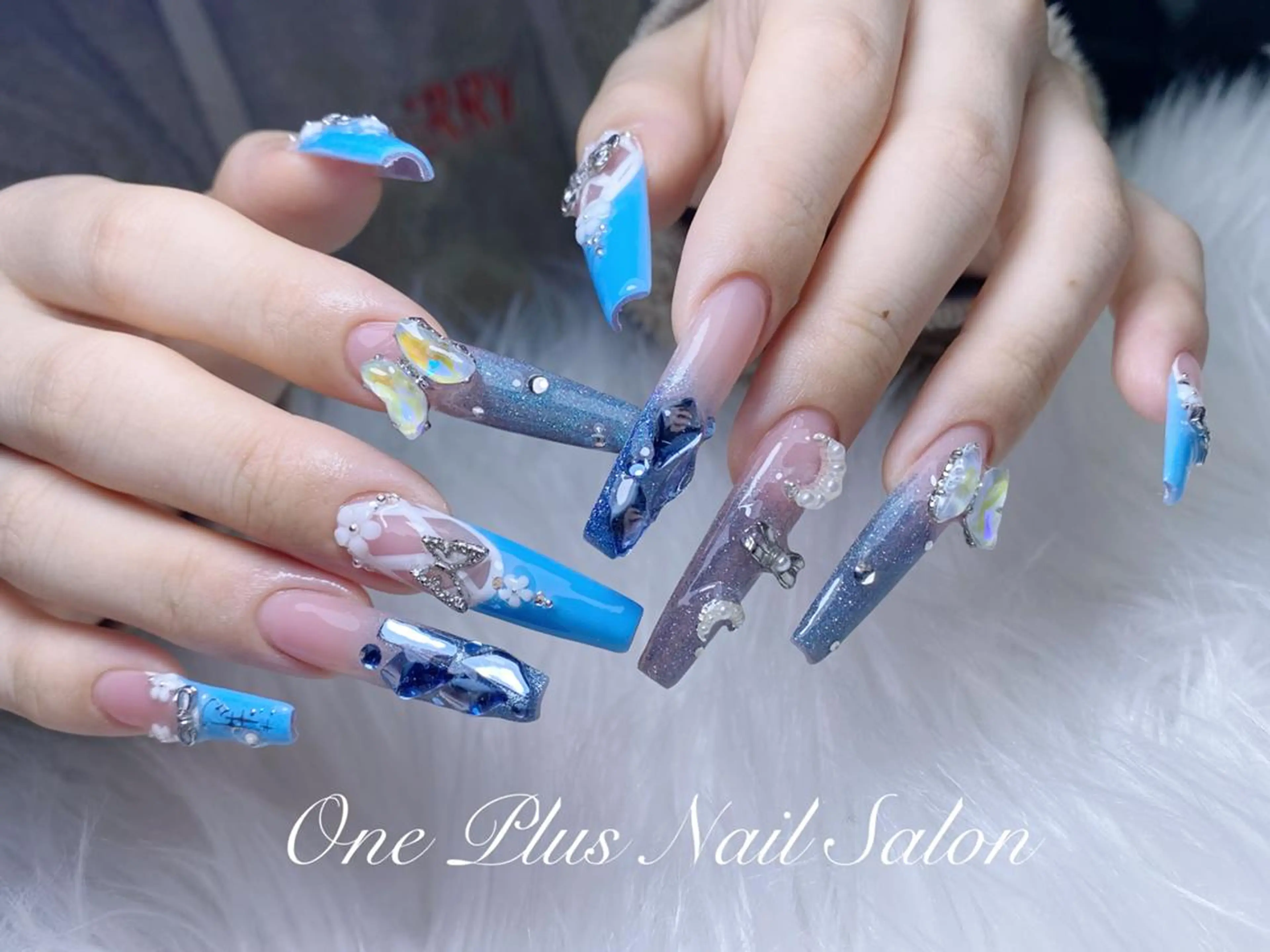 ネイル One plus あやのネイルデザイン