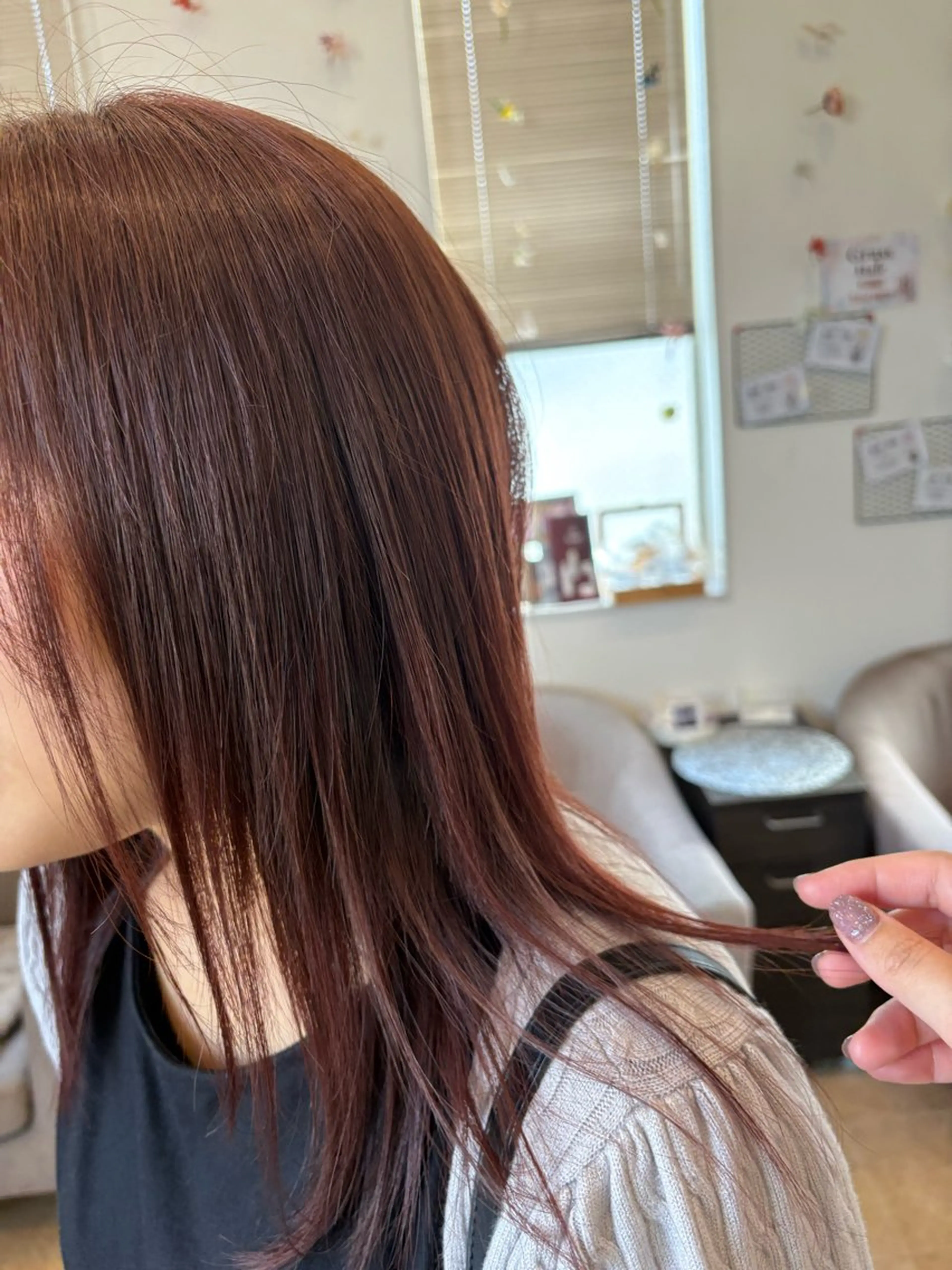 カラー ブラウンカラー ピンクカラー 衛藤 澄玲のヘアスタイル