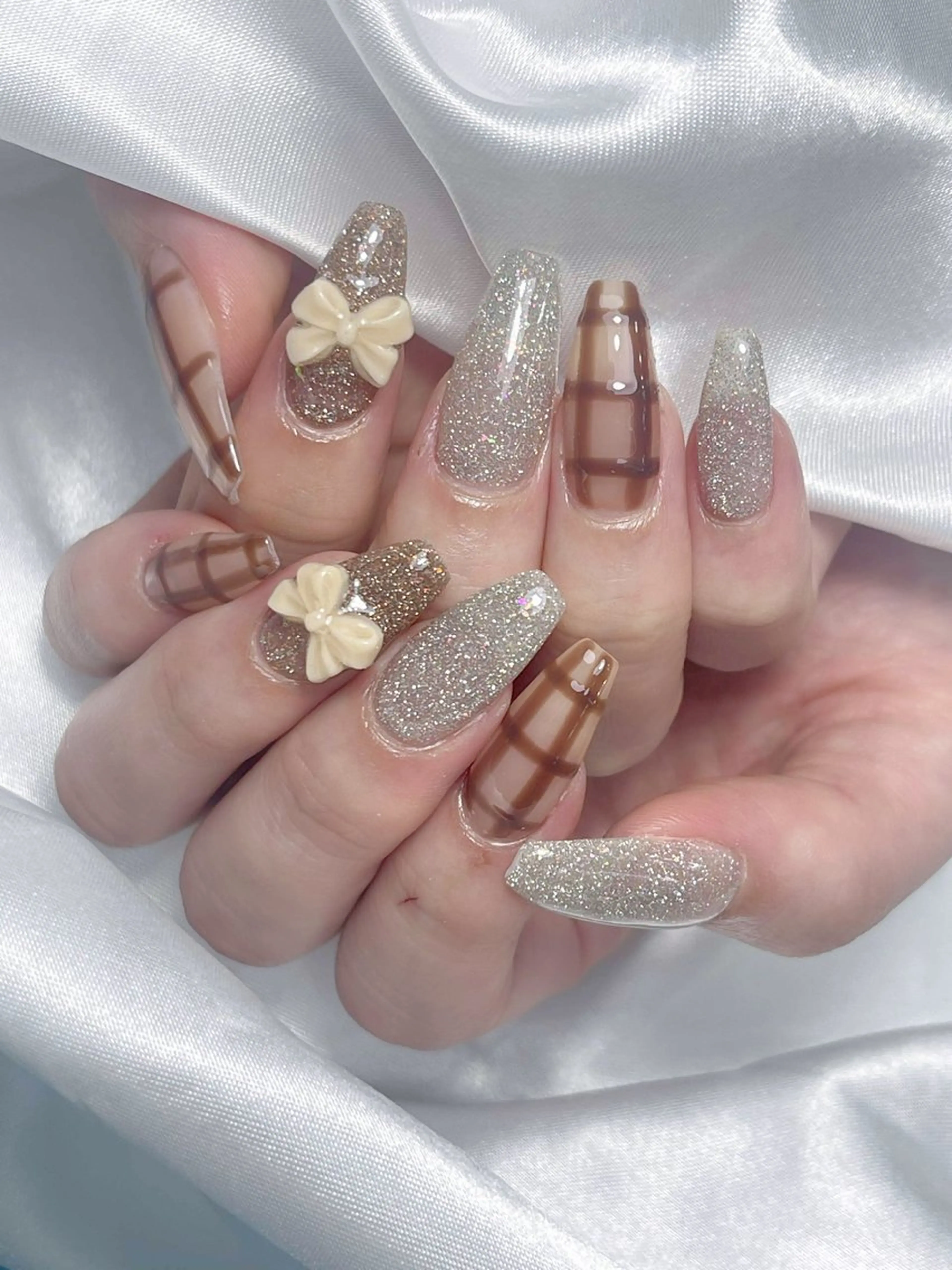 ネイル LEELA NAIL STUDIO所属・LEELA NAIL STUDIOのネイルデザイン