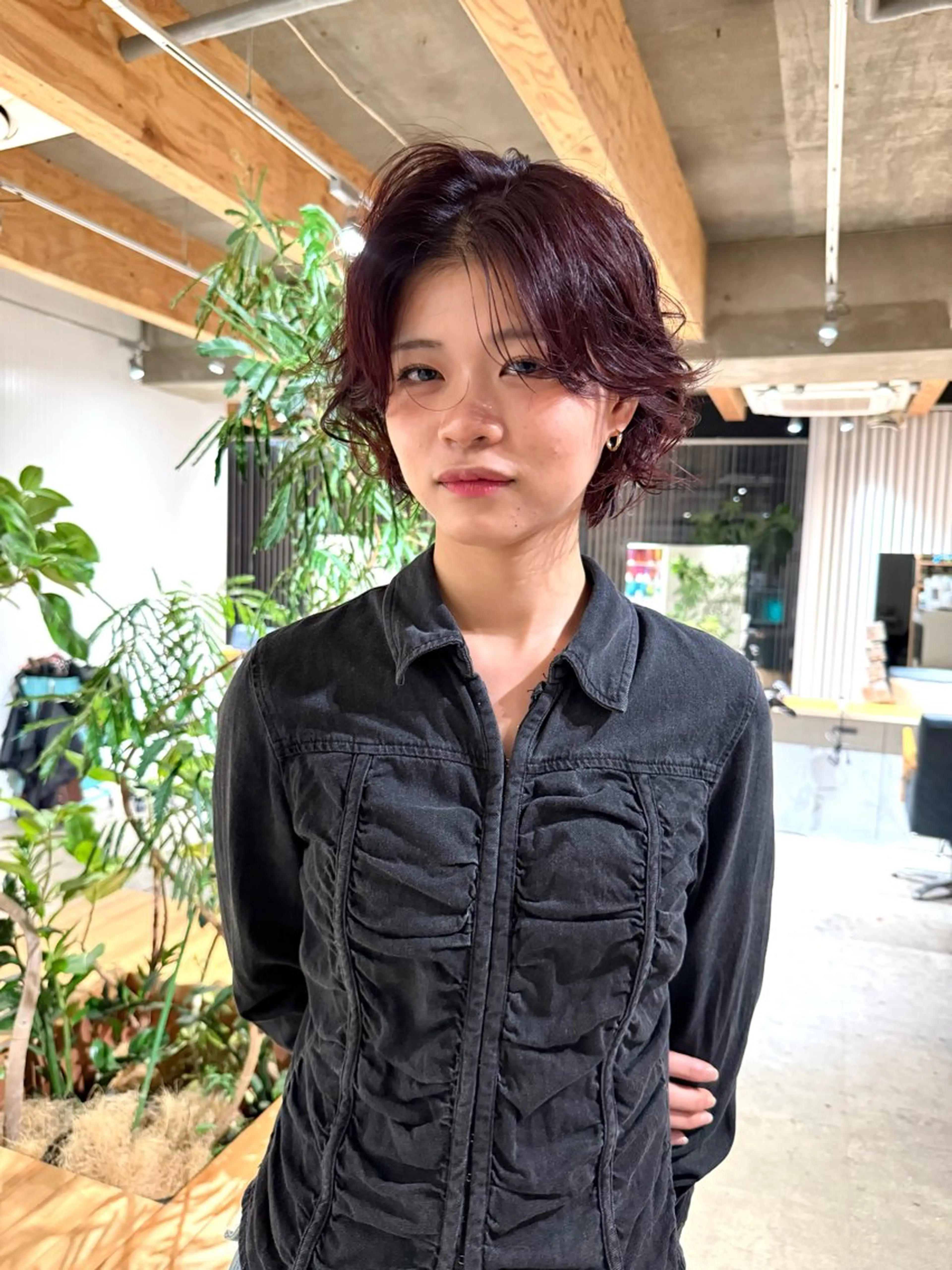 ミディアム カラー 近藤 歌留多のヘアスタイル