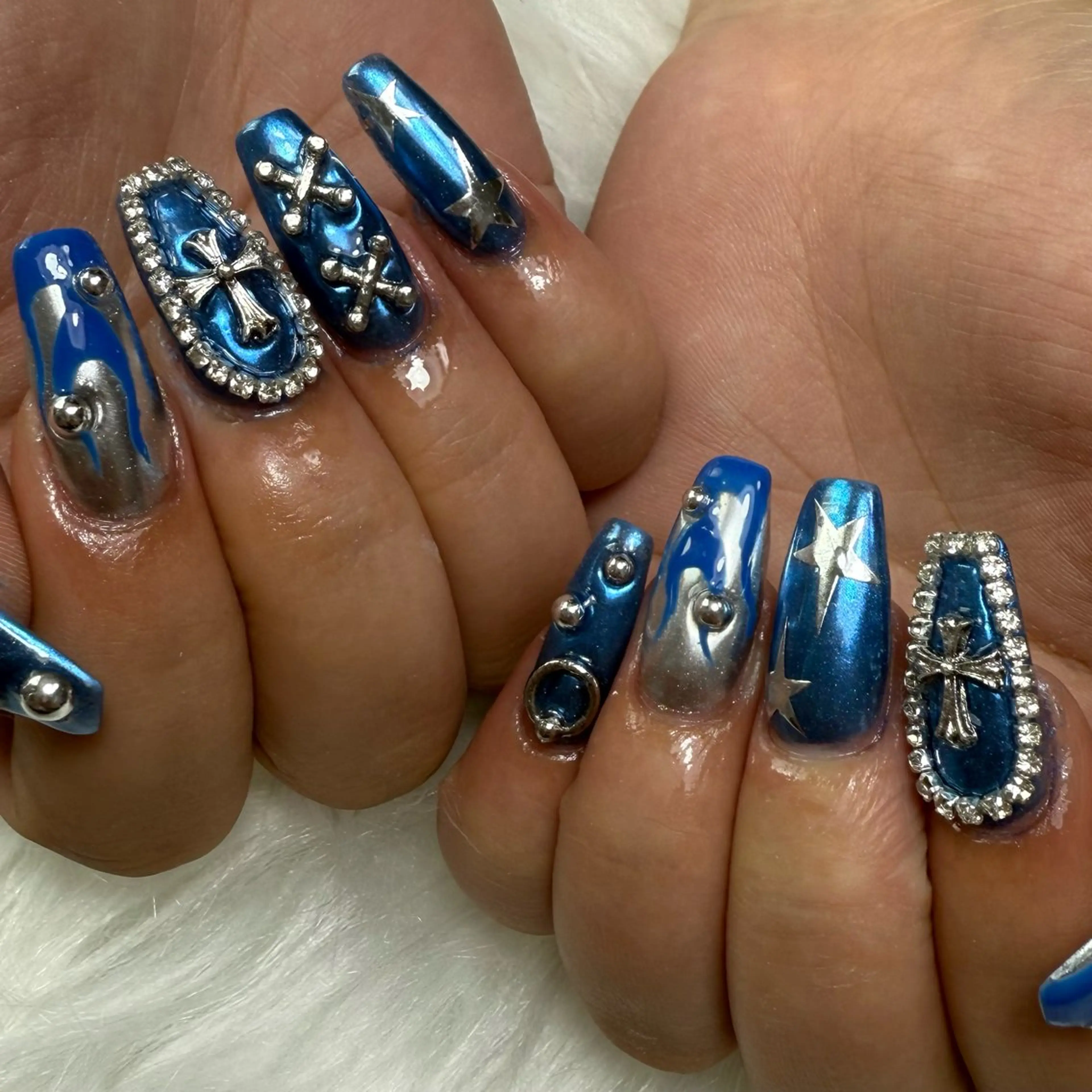 ネイル ミラーネイル ネイルチップ ハンドネイル L'ino nailのネイルデザイン