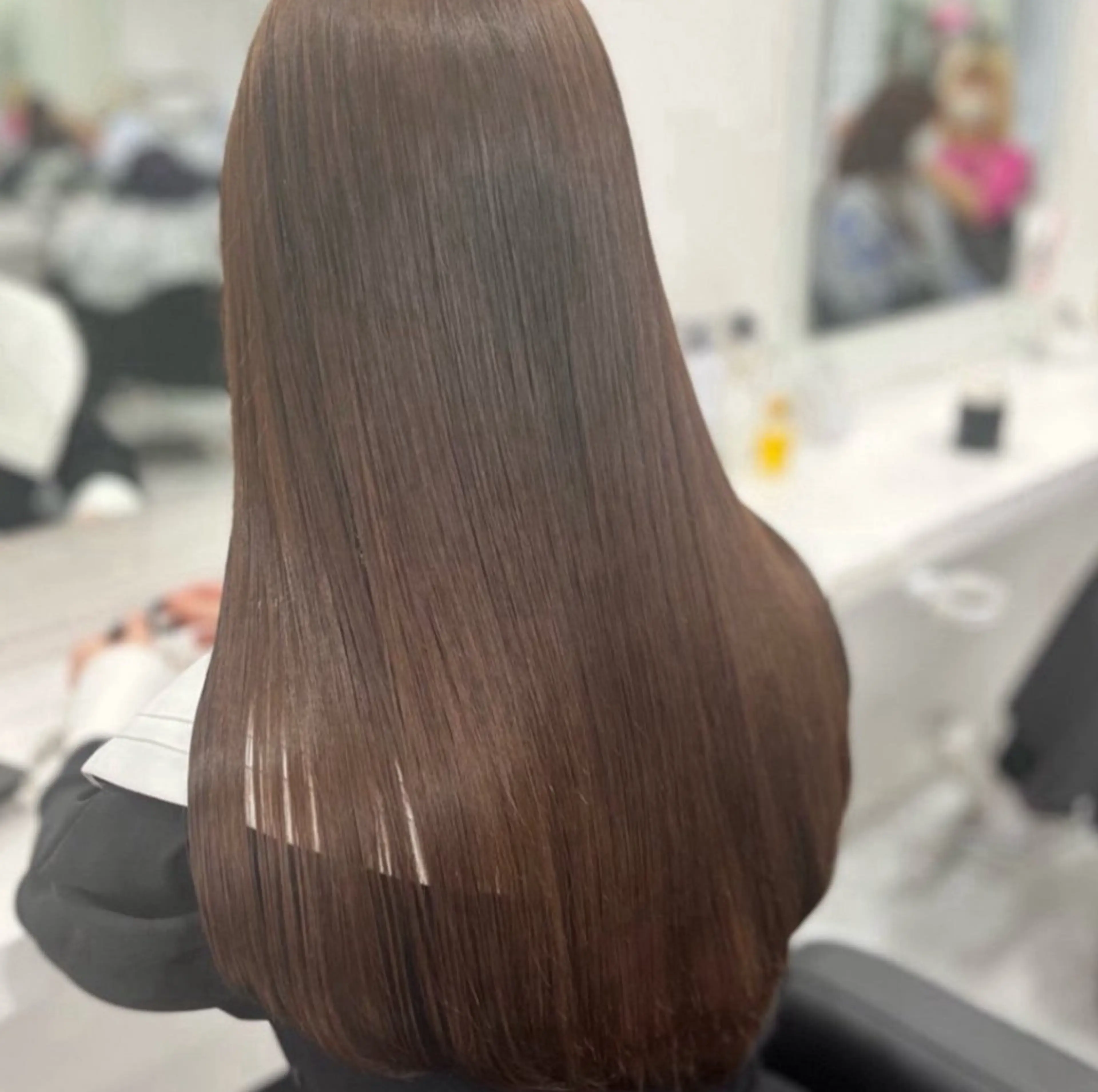 ロング カラー 🫧うる艶トレンド 🫧透明感カラーのヘアスタイル