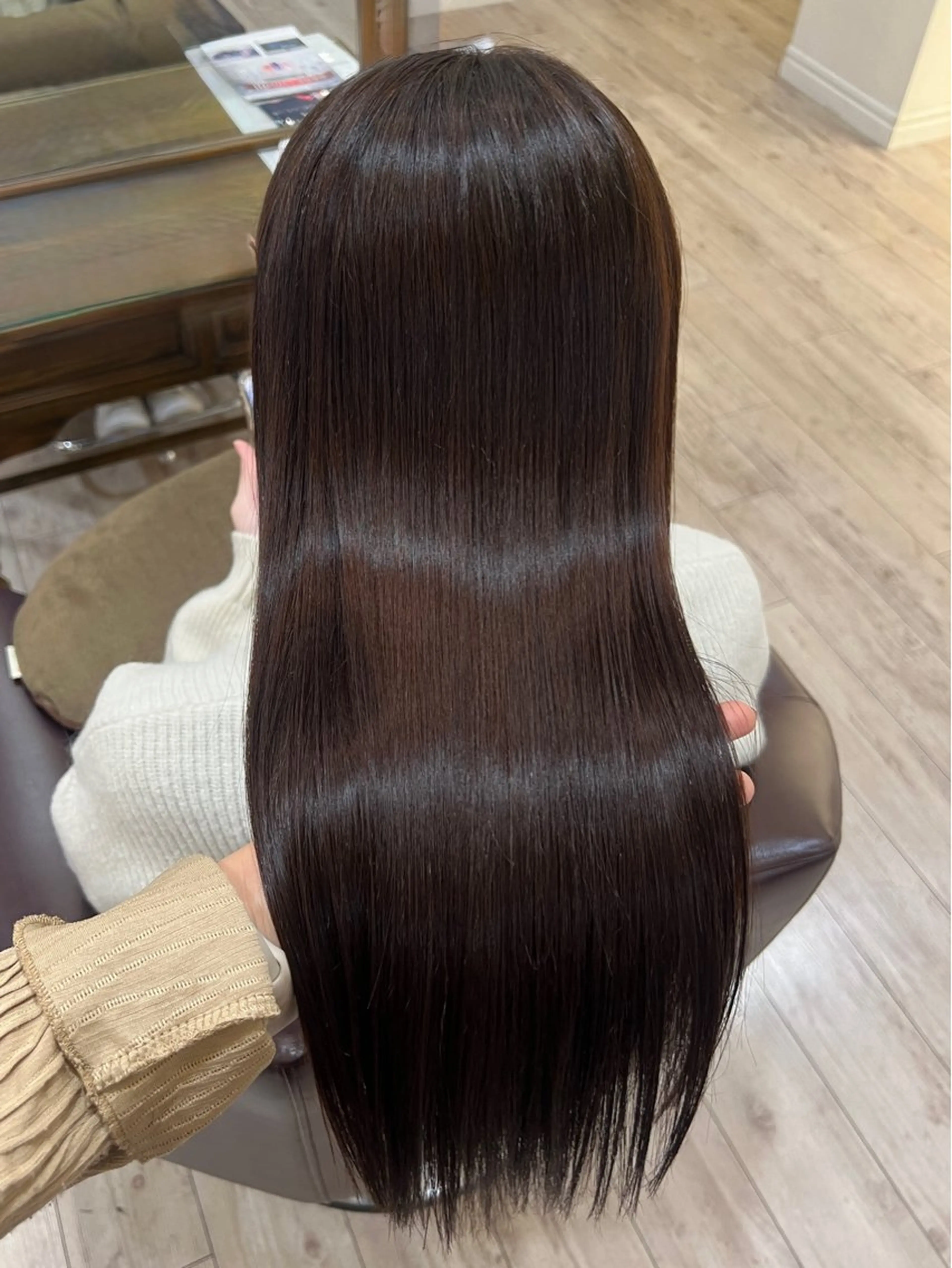 カラー 清水 彩生のヘアスタイル