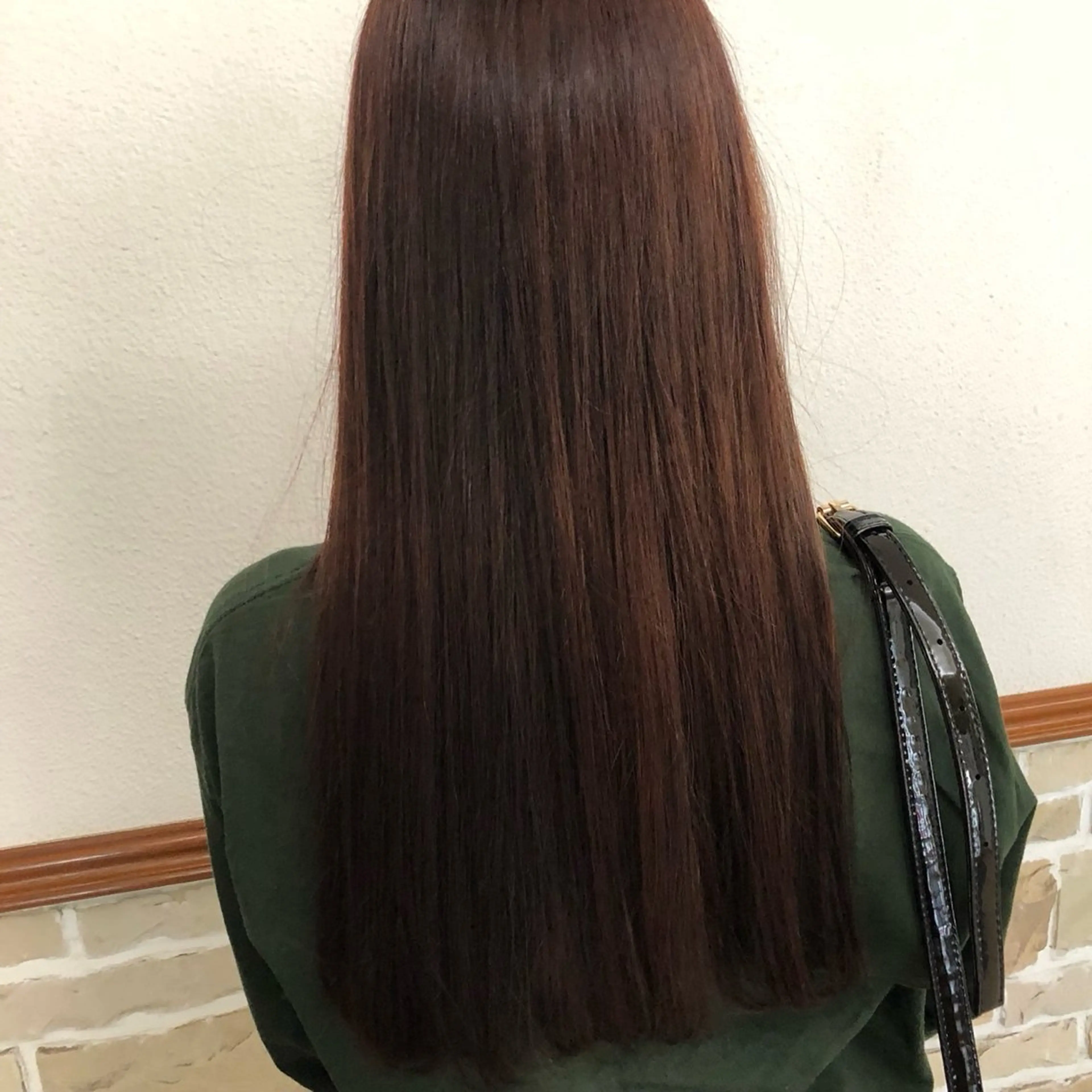 ロング 東村 桃花のヘアスタイル