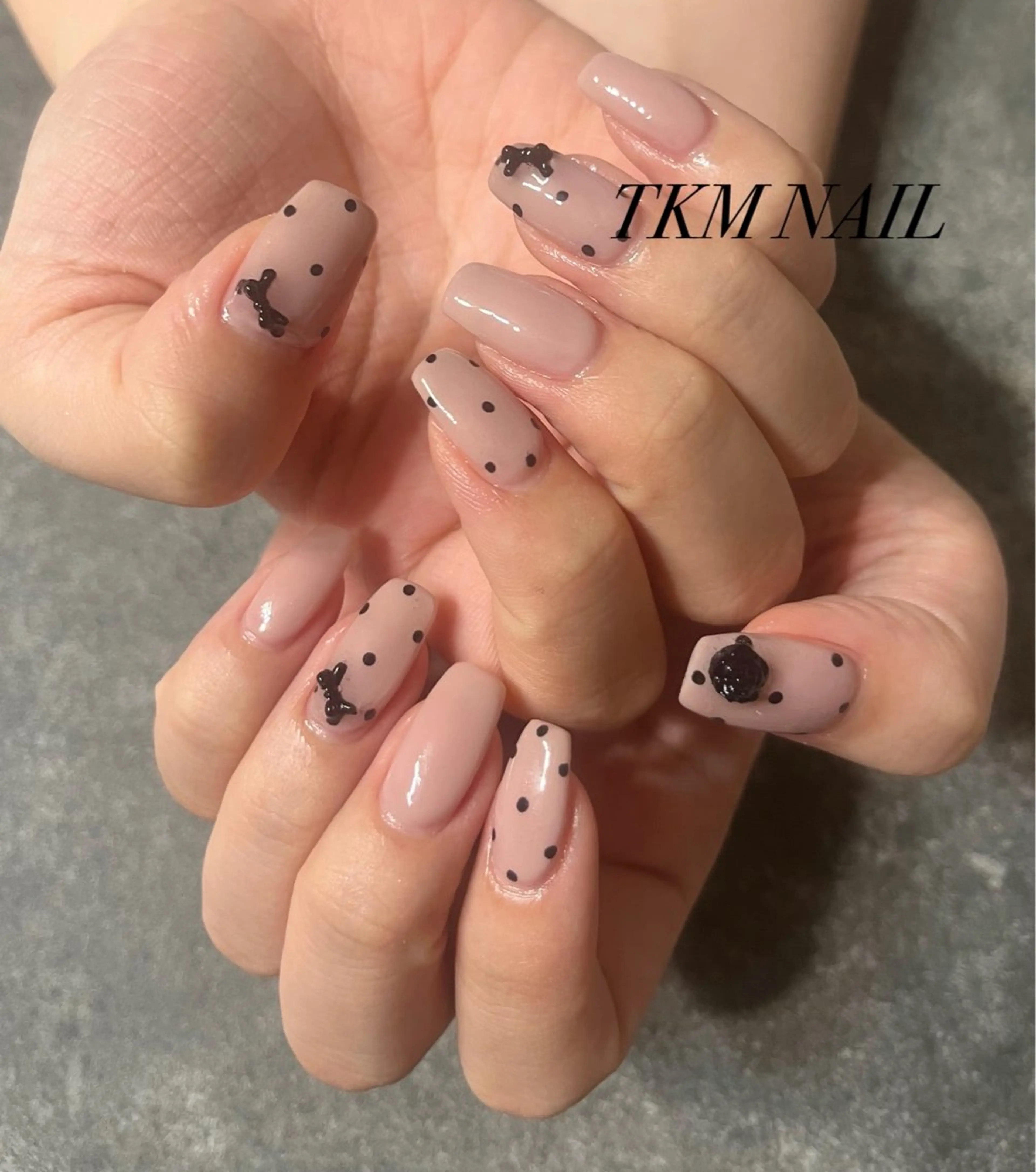 ネイル ドット シンプルネイル ______ TKM  NAILのネイルデザイン