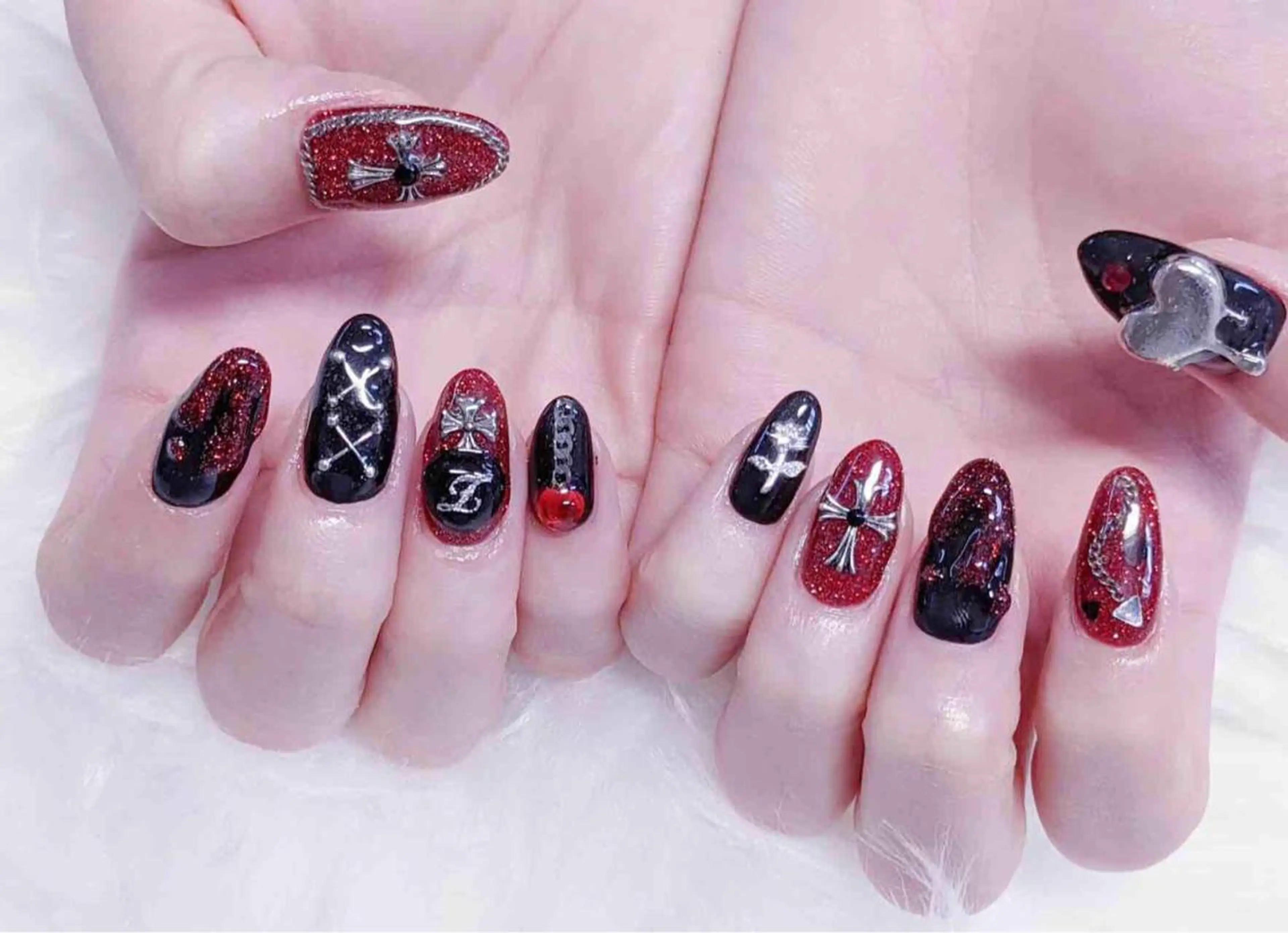 ネイル ハンドネイル MoonNail ユリ🌸のネイルデザイン