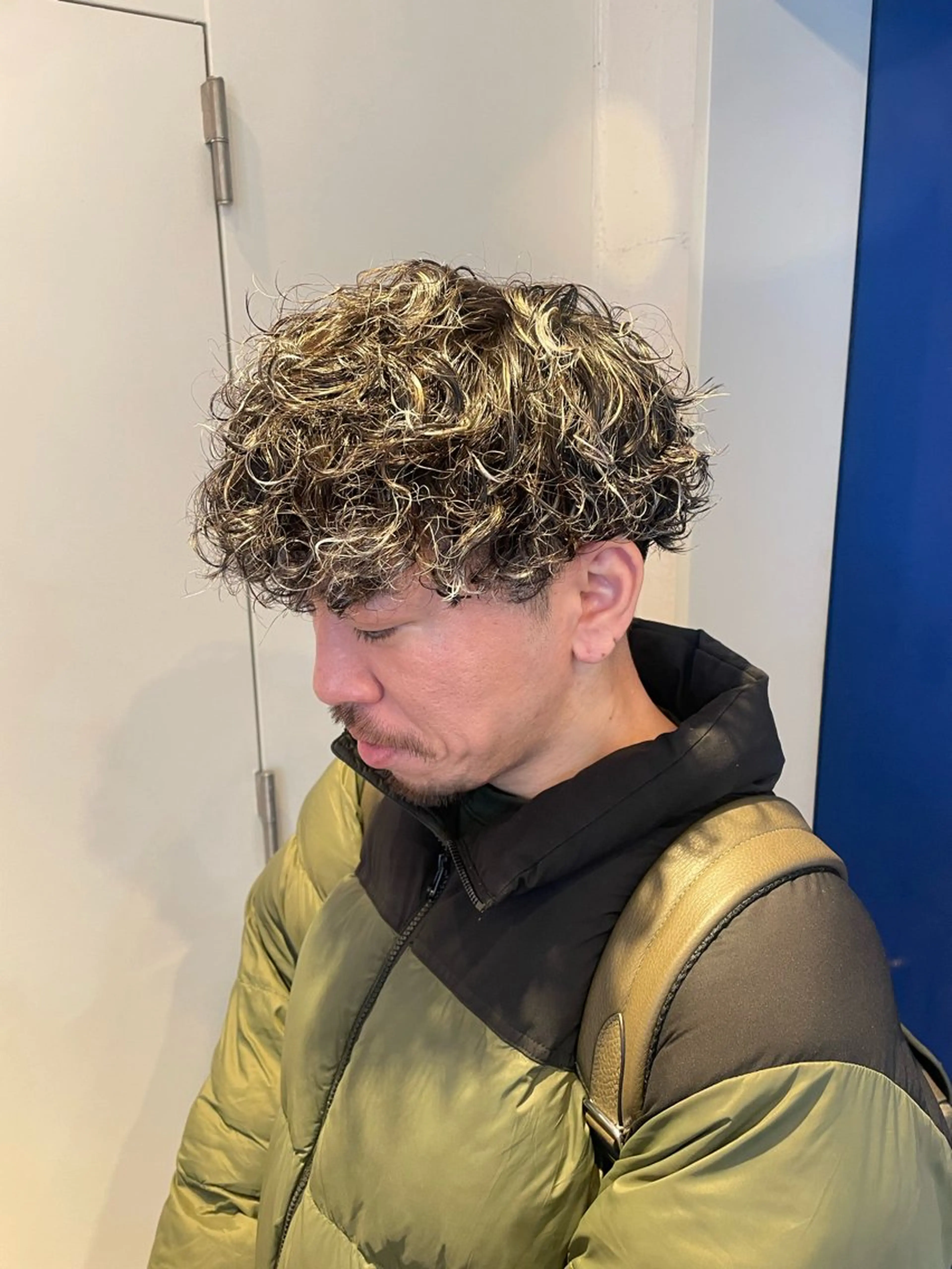 ミディアム カラー パーマ メンズ 韓国ヘア/wカラー レイヤー/RIN🎀のヘアスタイル