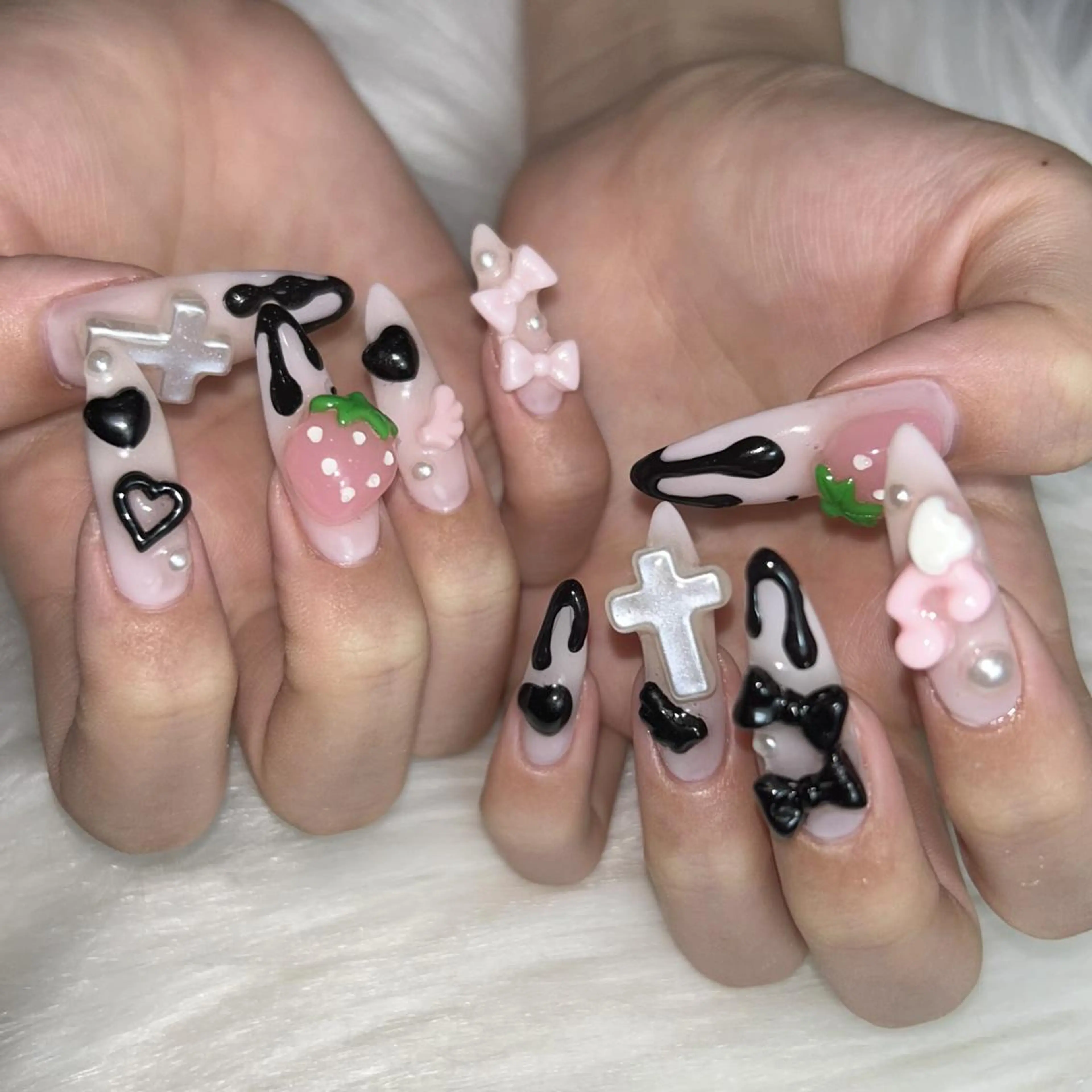 ネイル 持ち込み ハンドネイル REBEST南森町 nail🪽のネイルデザイン
